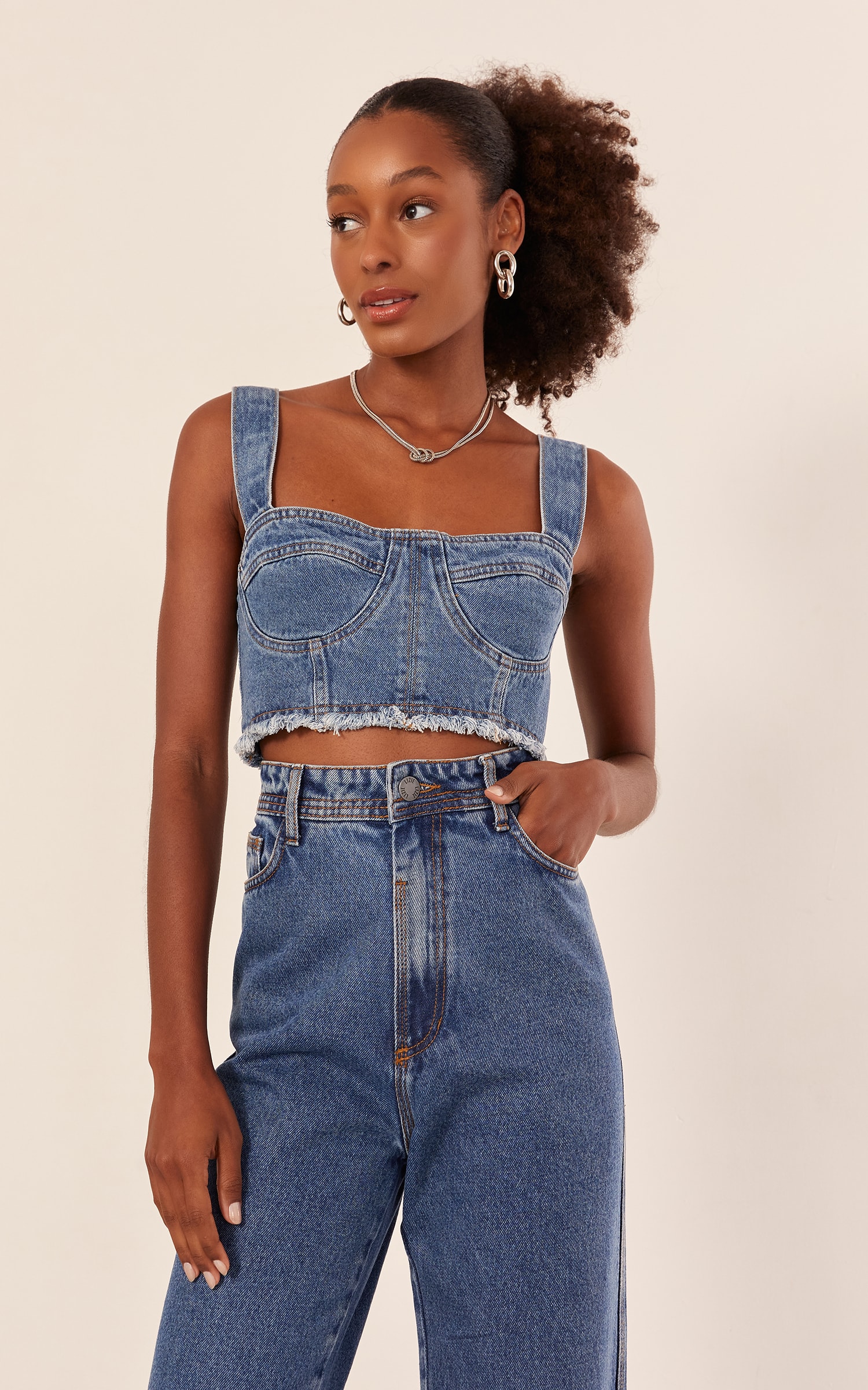 Cropped Meia Taça Jeans Médio
