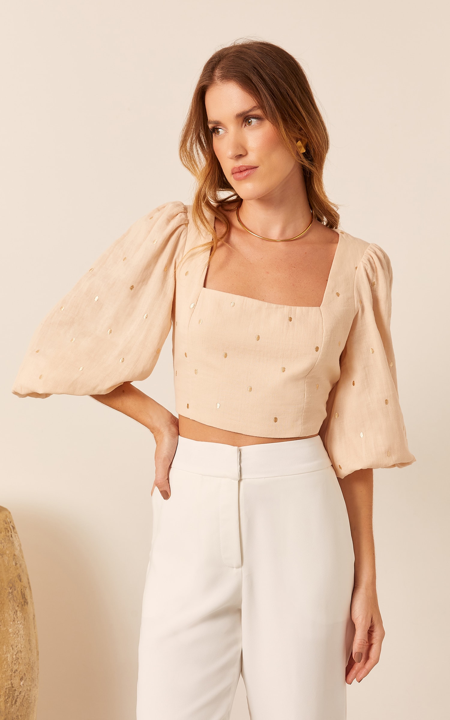 Cropped Nuvem Decote Costas Areia