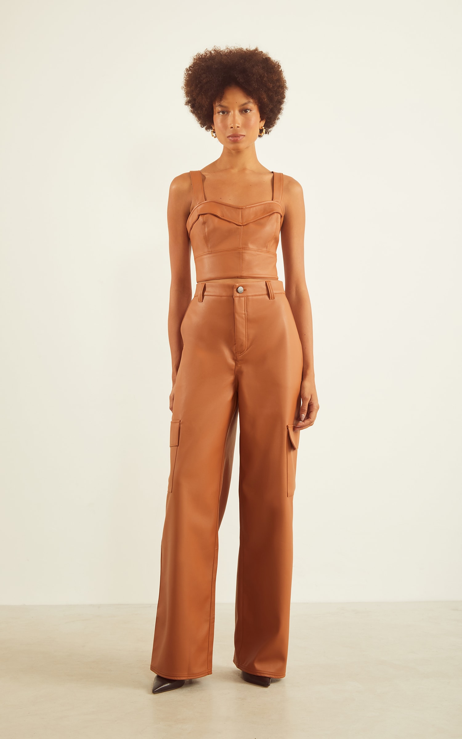 Cropped Pesponto Like Leather Caramelo
