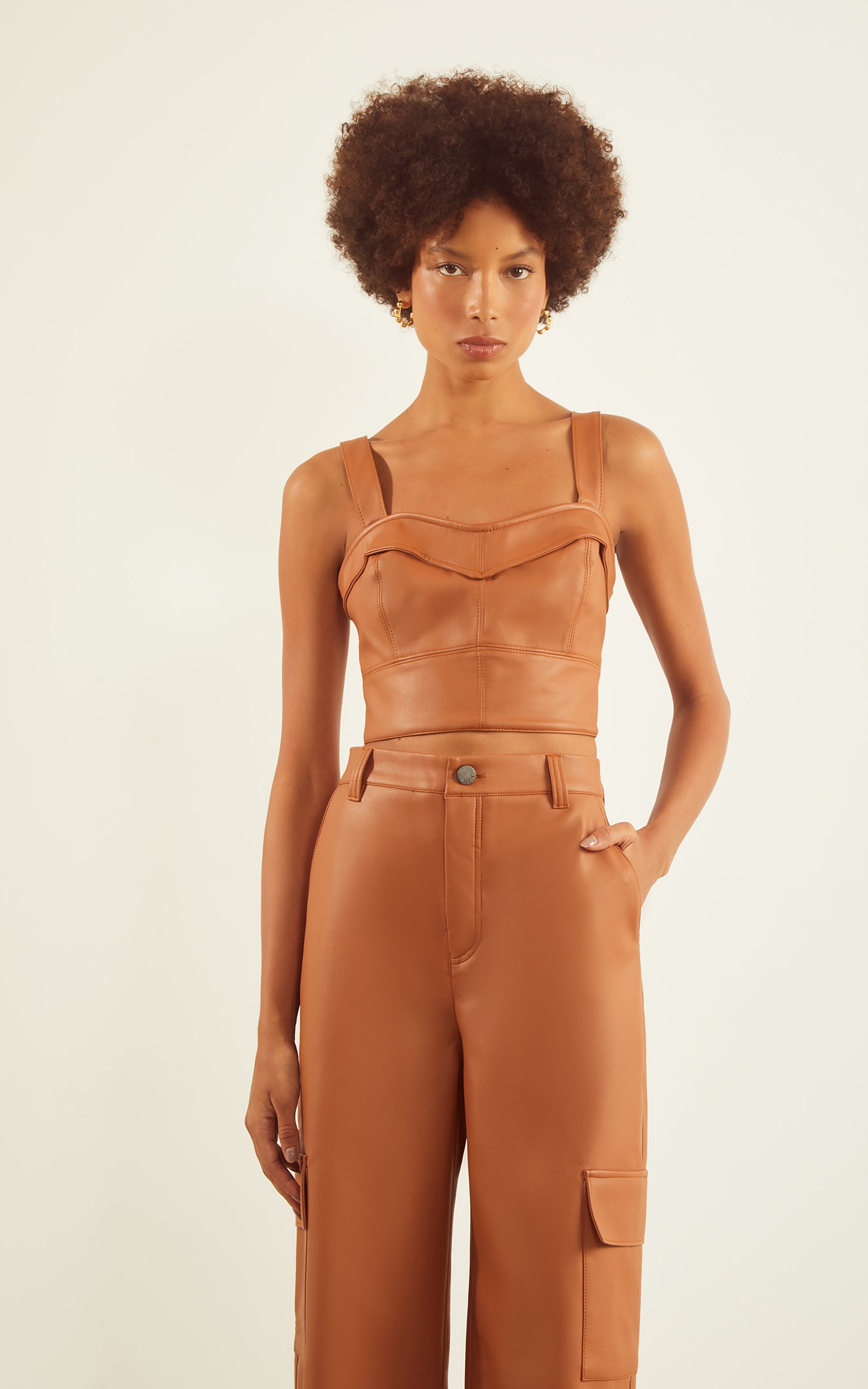 Cropped Pesponto Like Leather Caramelo