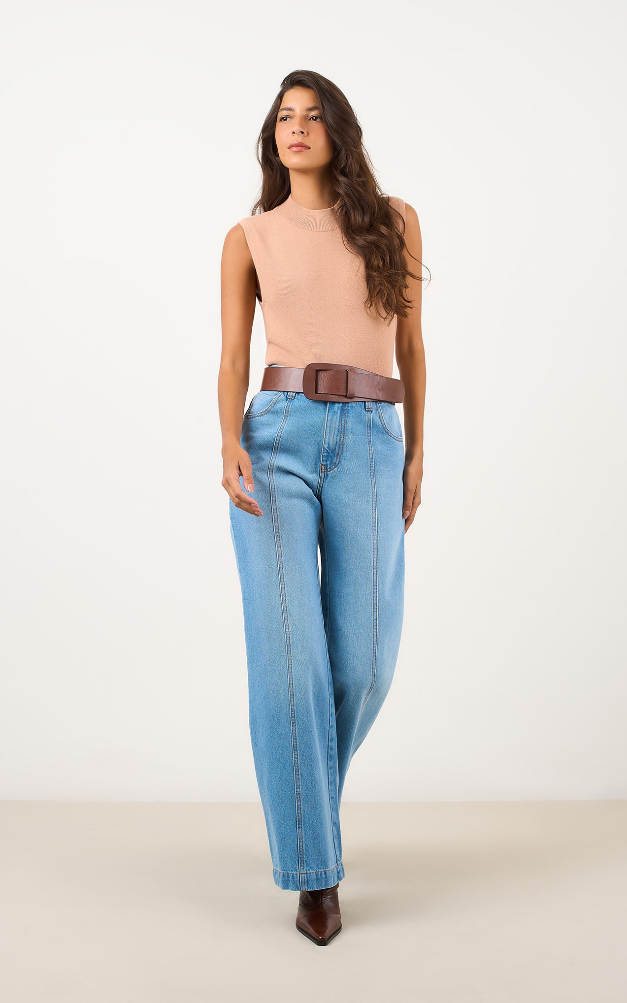 Cropped Tricot Gola Canelada Amêndoa