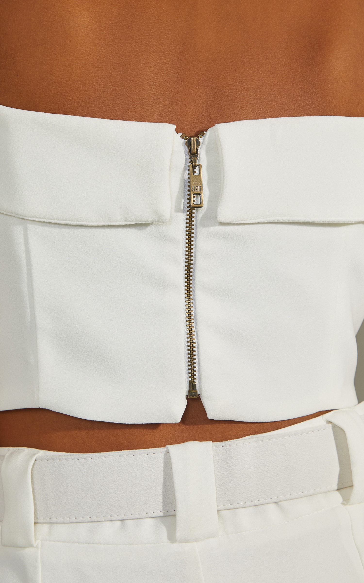 Cropped Venice Detalhe Pala Off White
