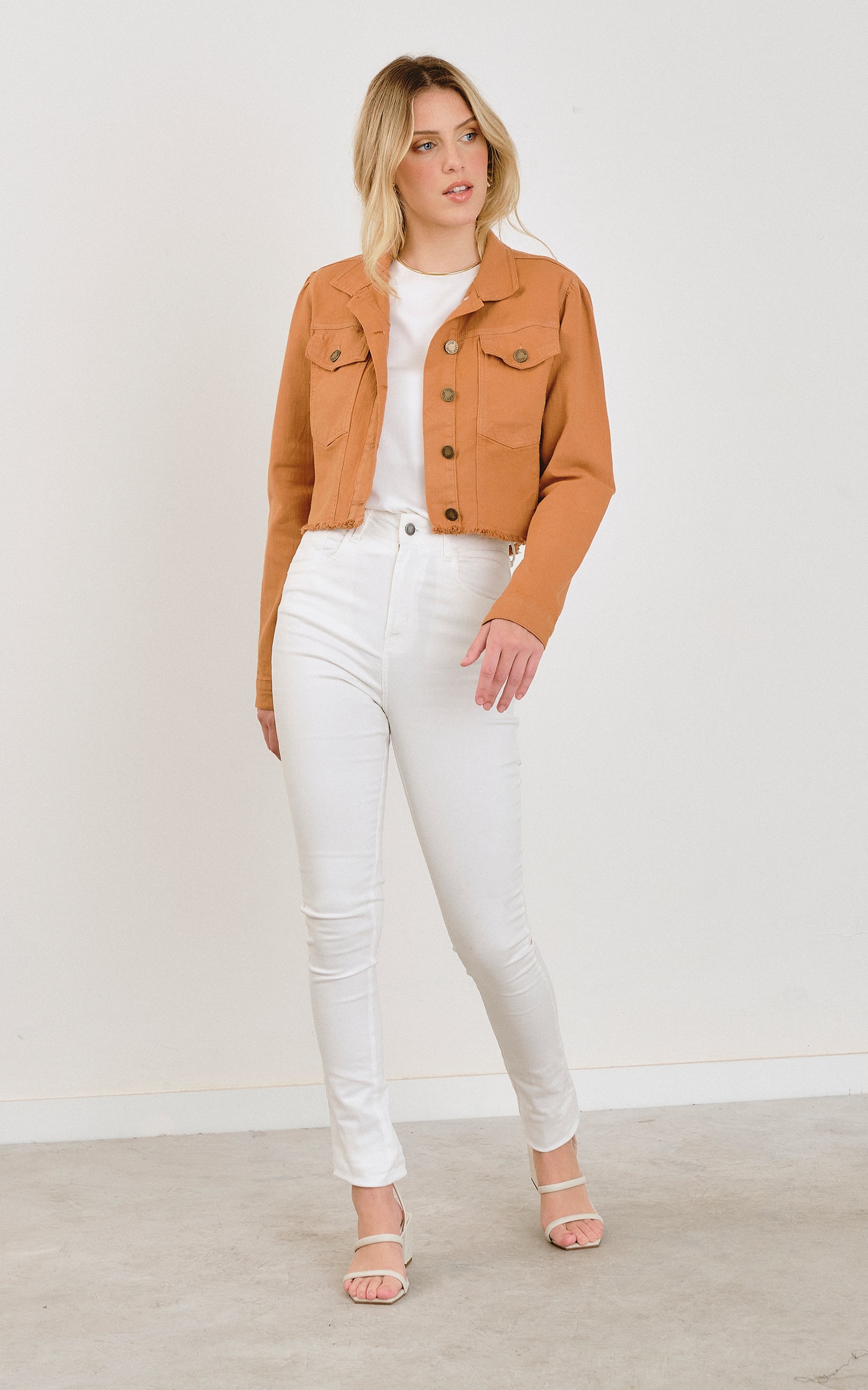 Jaqueta Cropped Caju Caramelo