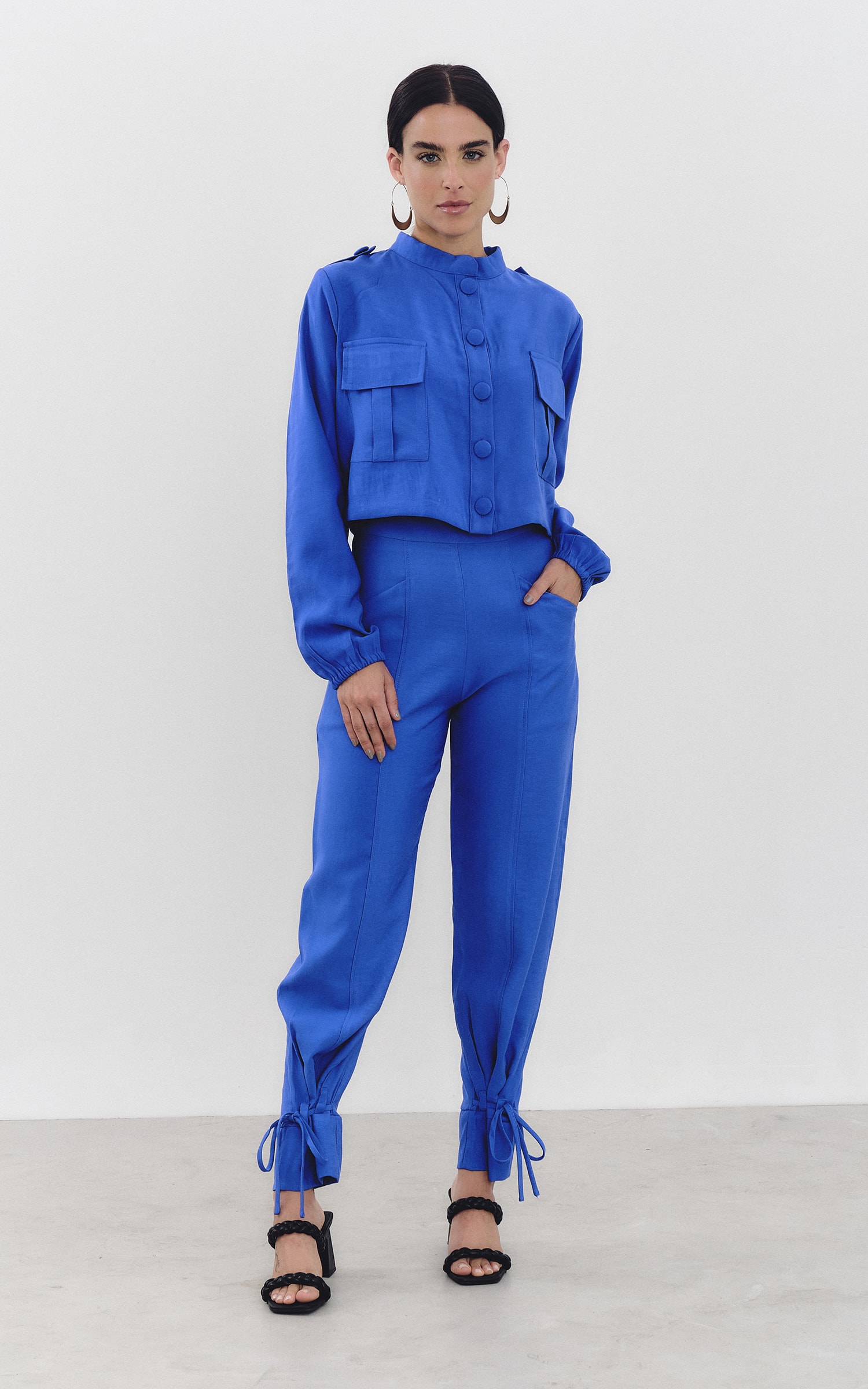 Jaqueta Cropped Self Azul Royal