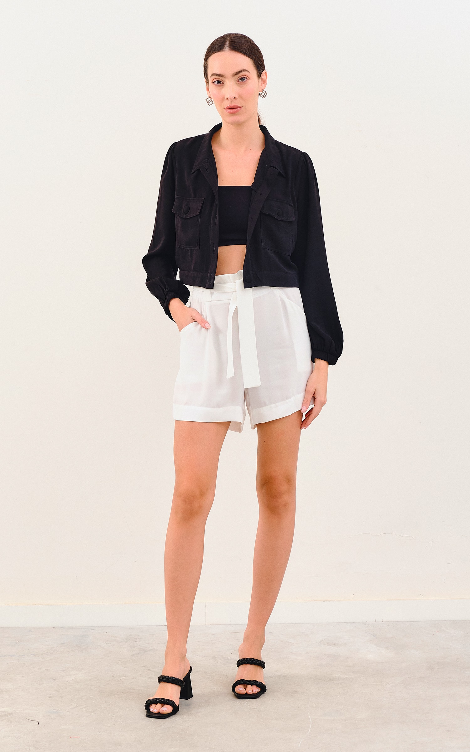 Jaqueta Cropped Urban Preto