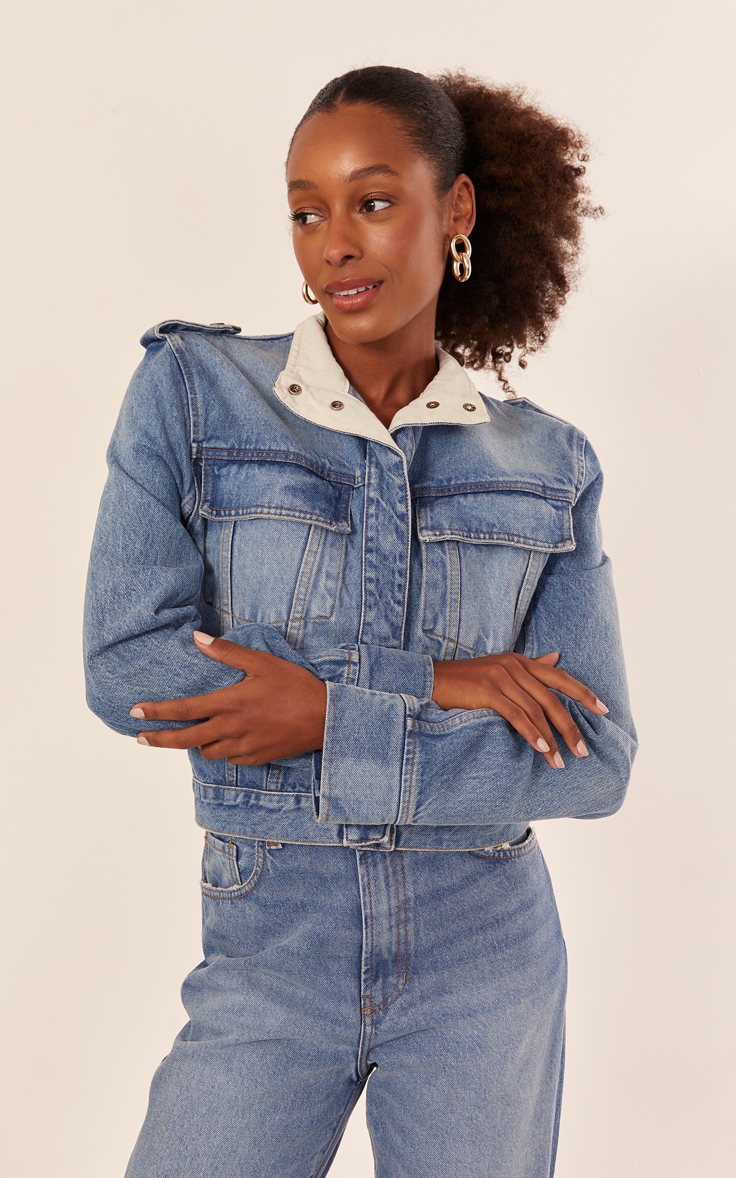 Jaqueta Ombreira Jeans Claro