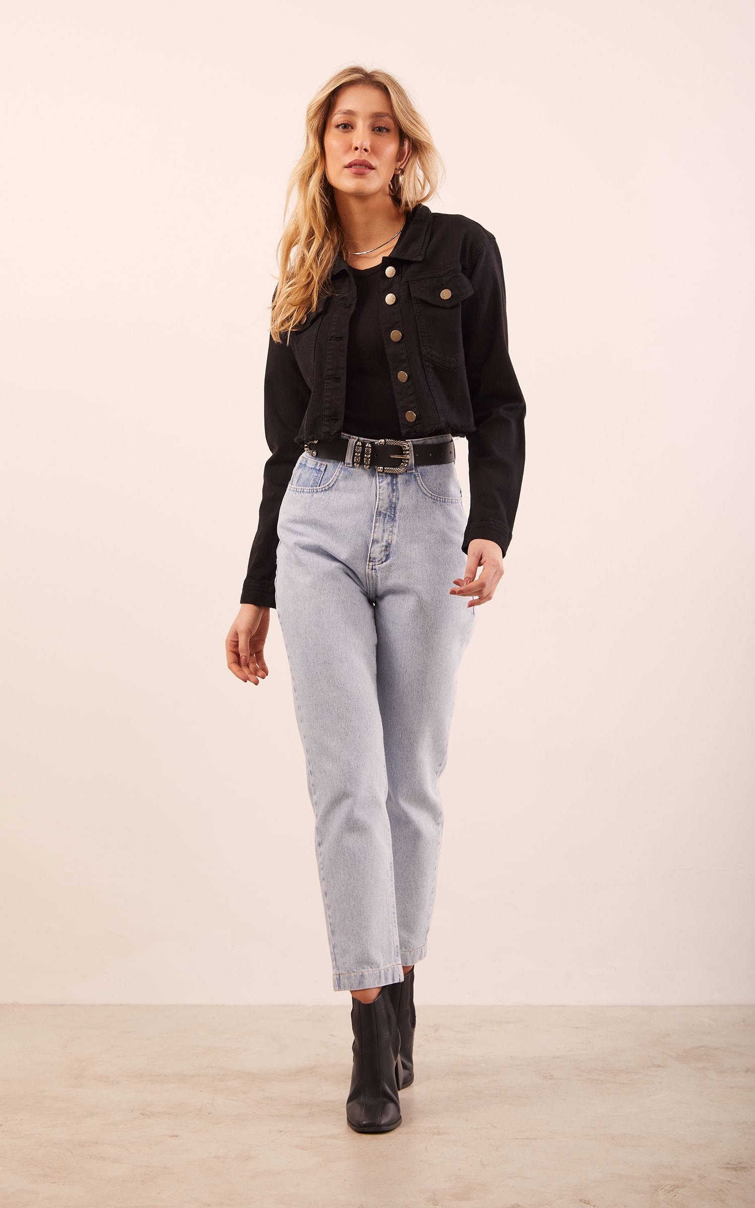 Jaqueta Sarja Cropped Preto