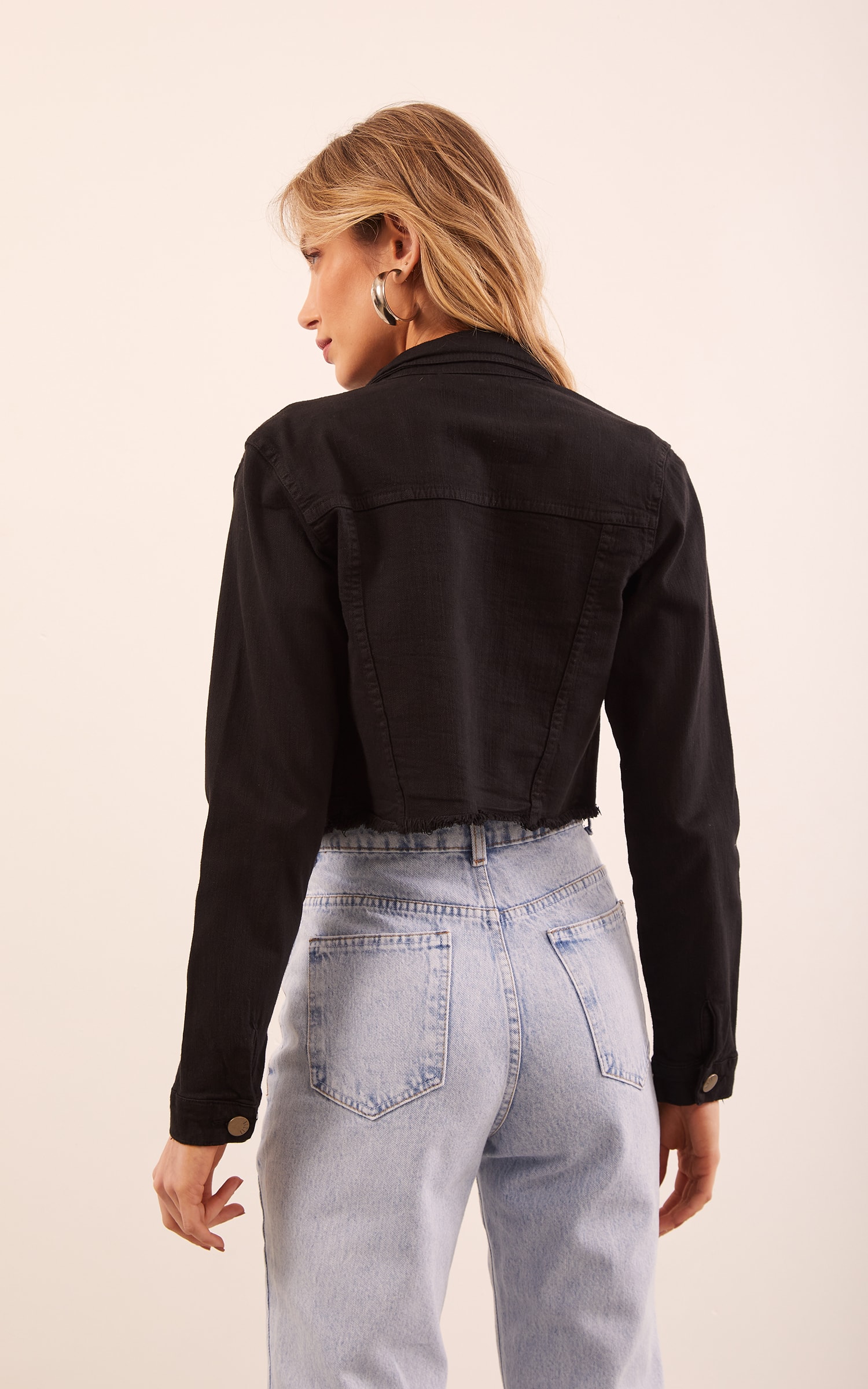 Jaqueta Sarja Cropped Preto