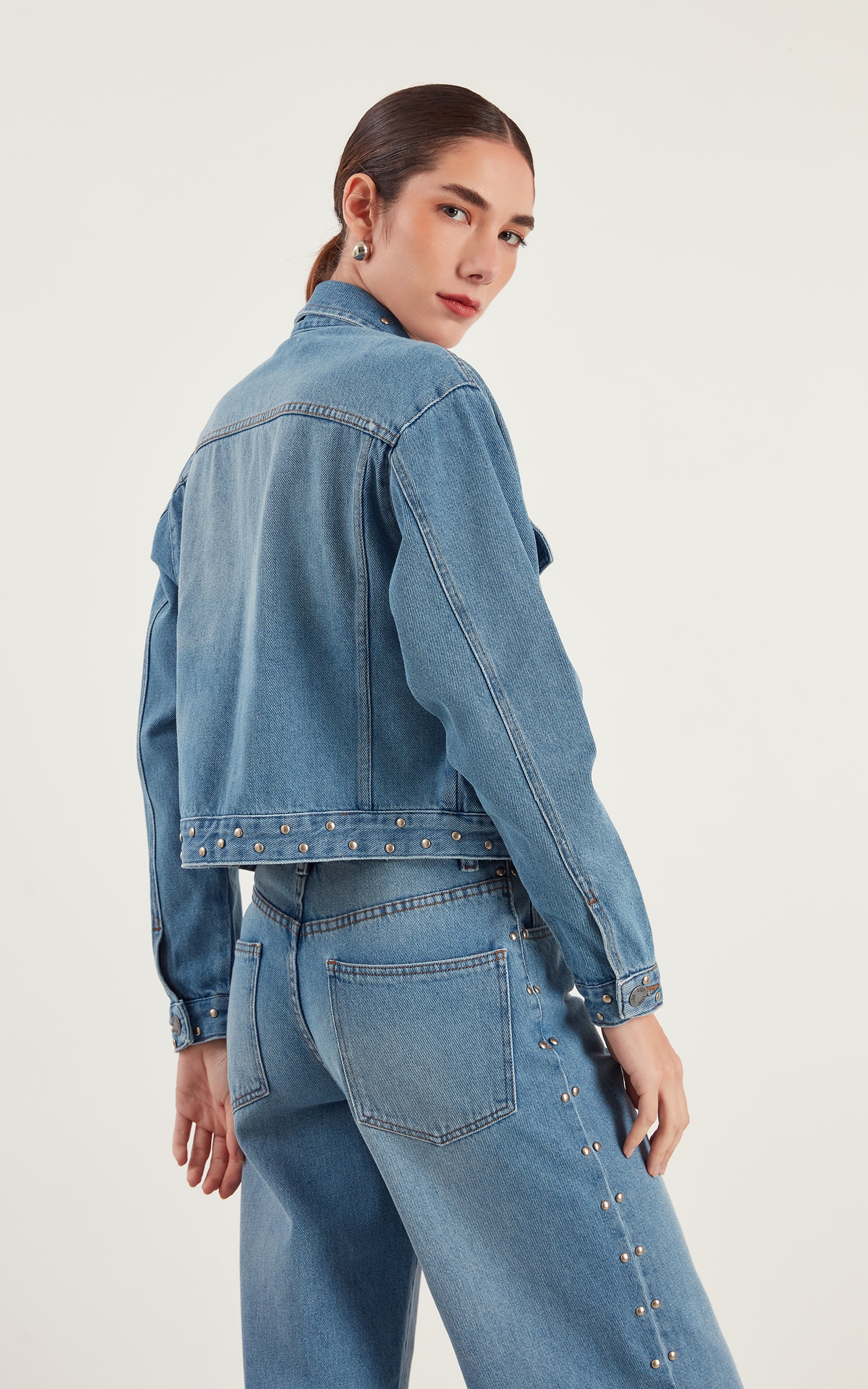Jaqueta Tachas Jeans Médio