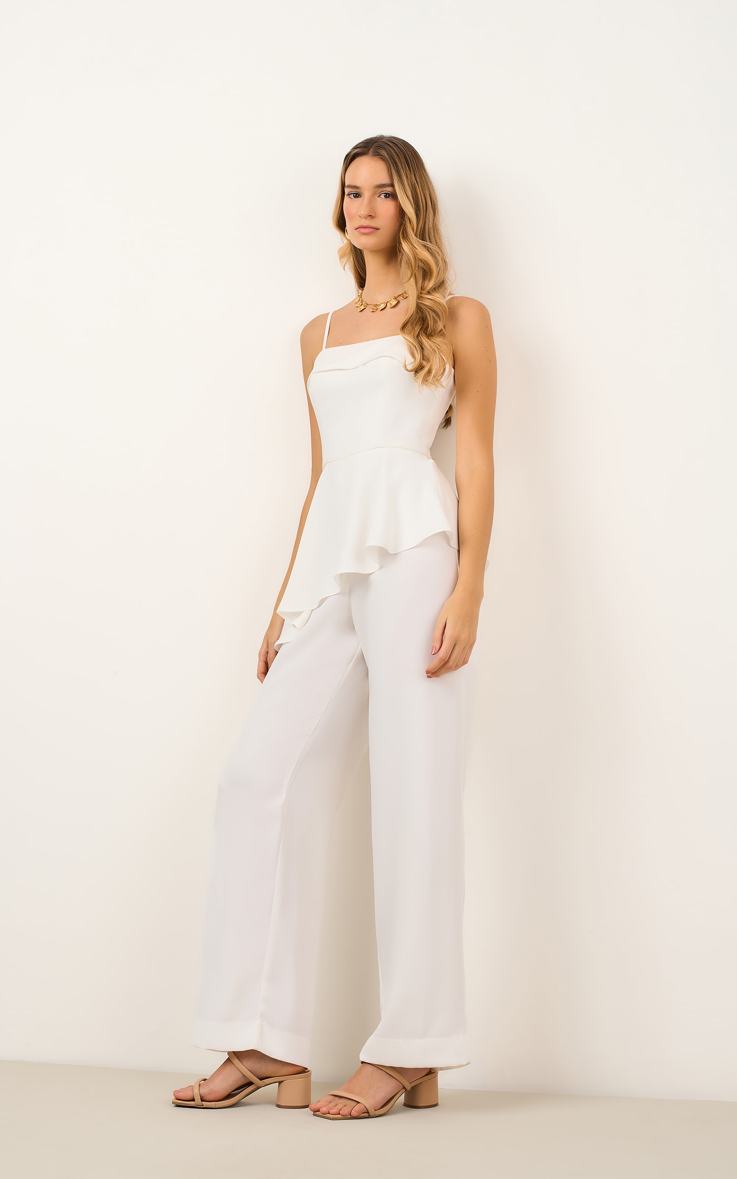 Macacao Assimetrico Guache Off White
