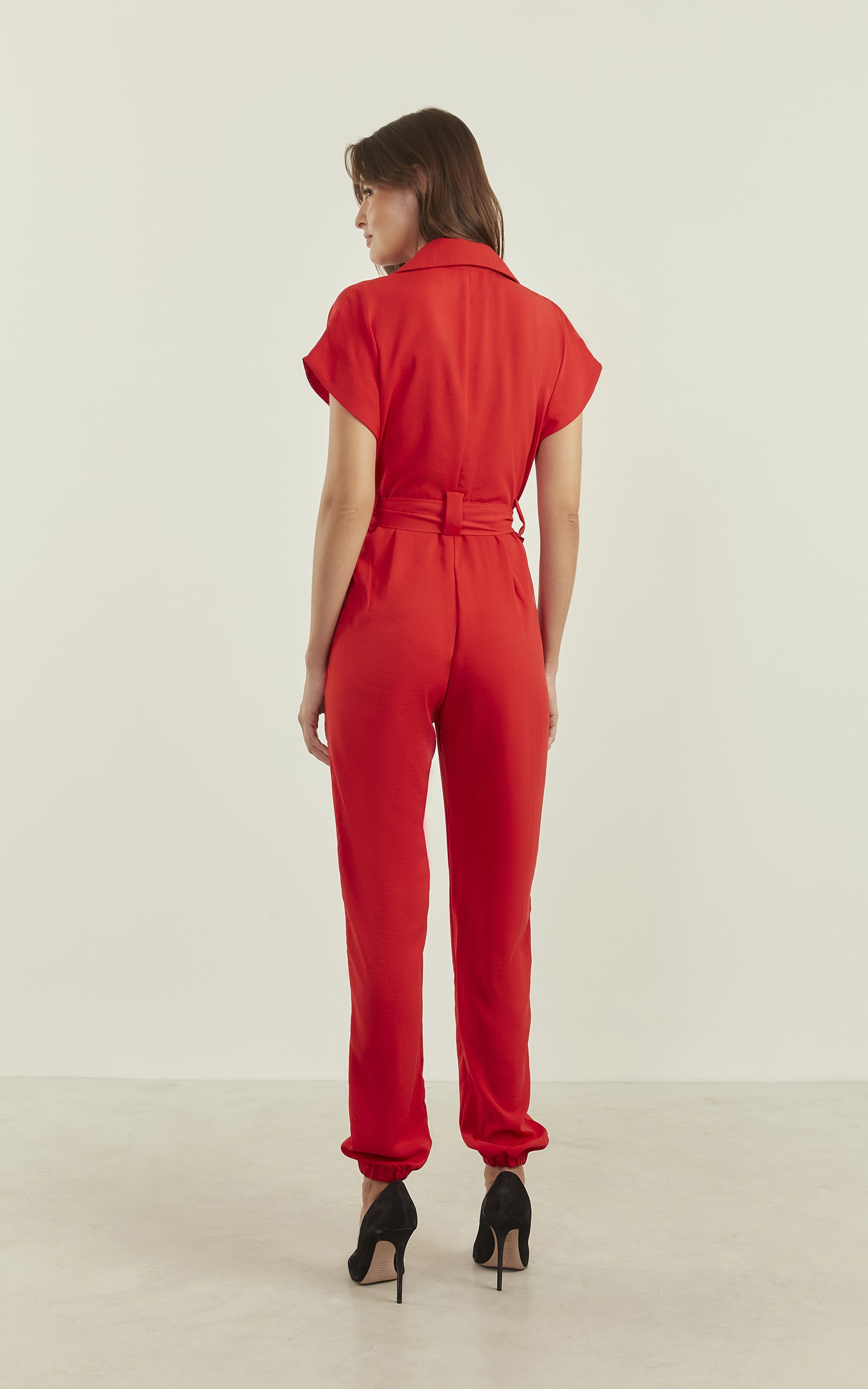 Macacão Botões Com Faixa Vermelho