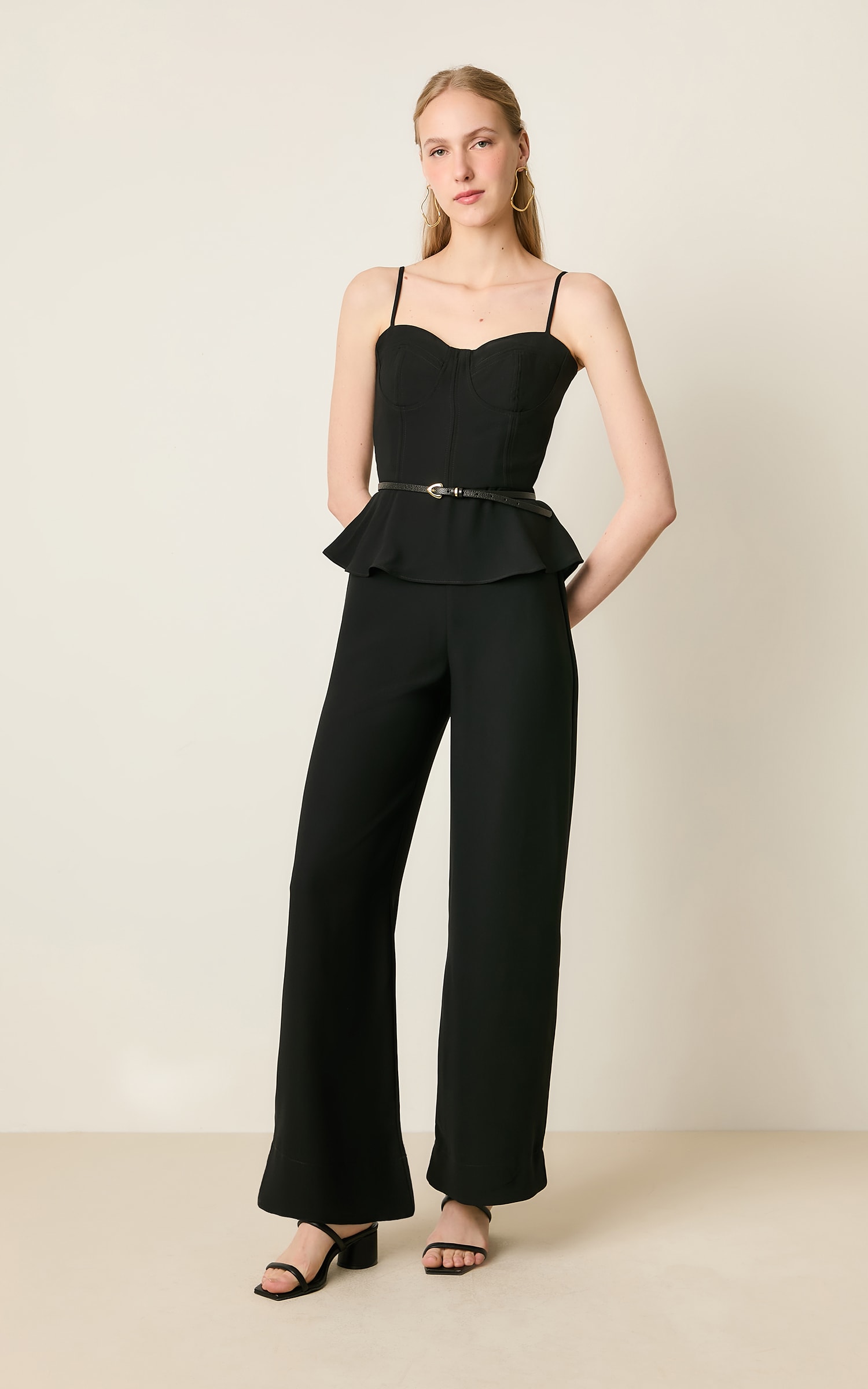 Macacao Peplum Mountain Preto