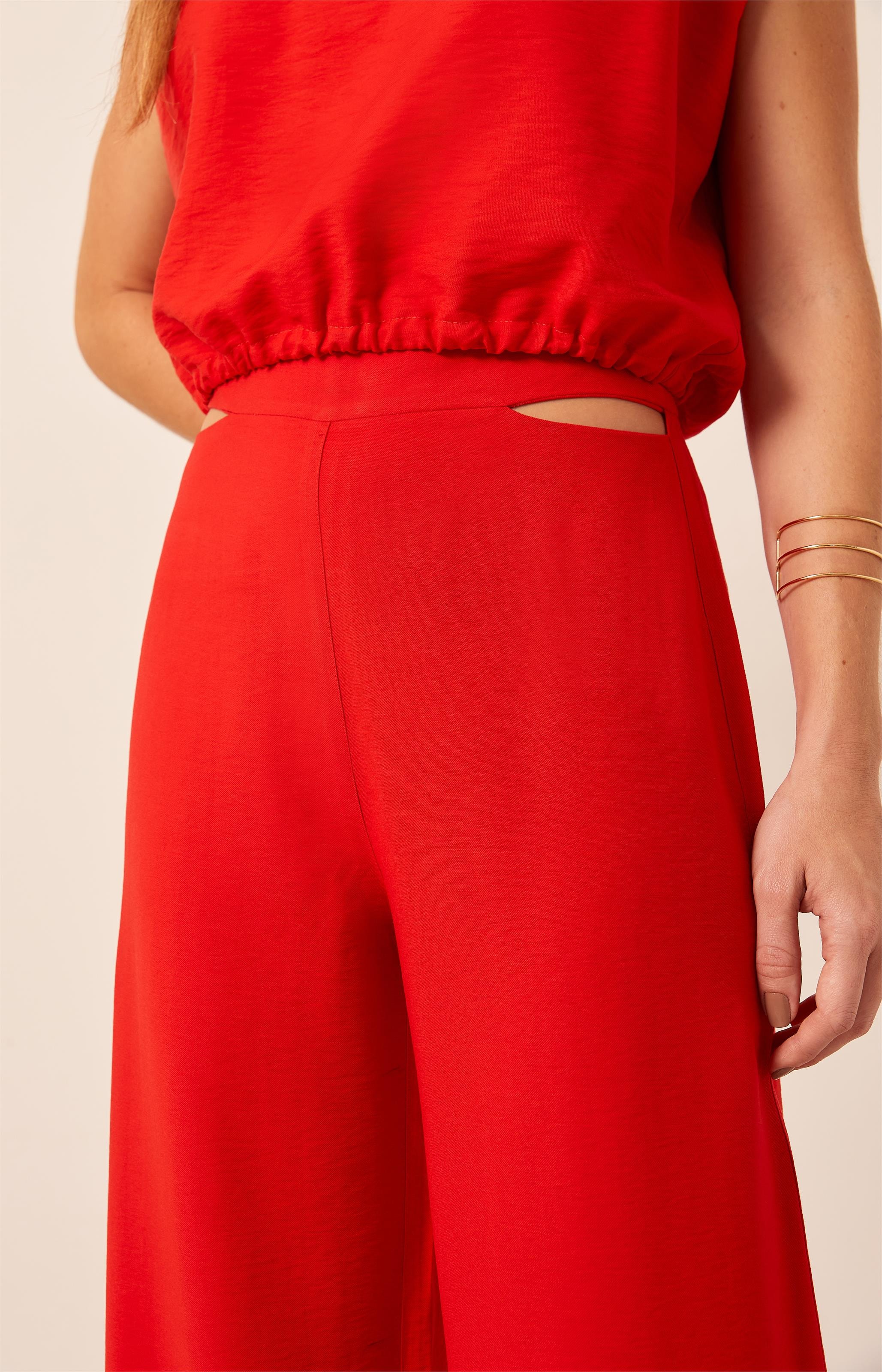 Pantalona Alegria Detalhe Vazado Vermelho