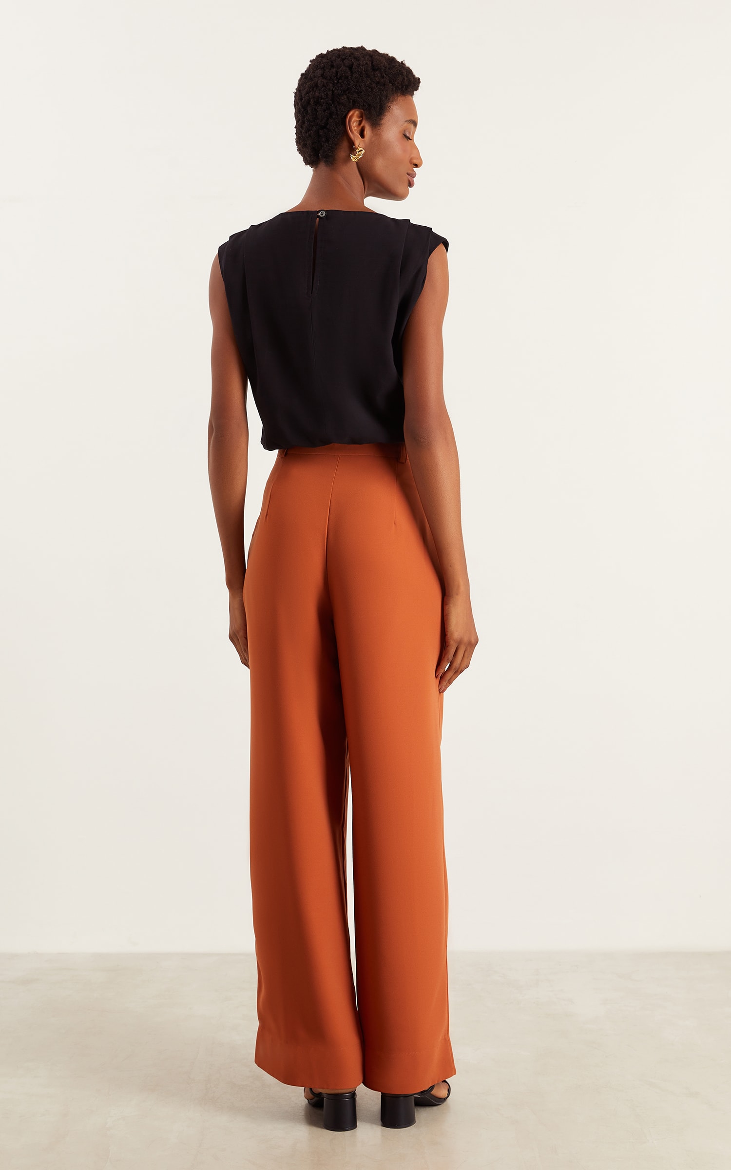Pantalona Alfaiataria Living Caramelo