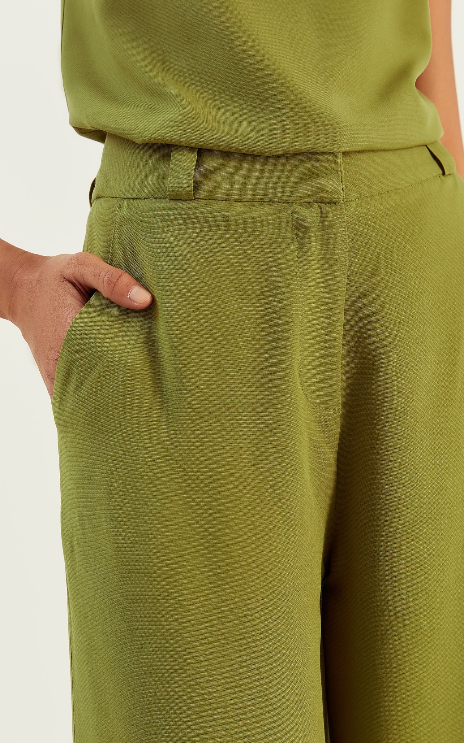 Pantalona Basic Cave Verde Militar