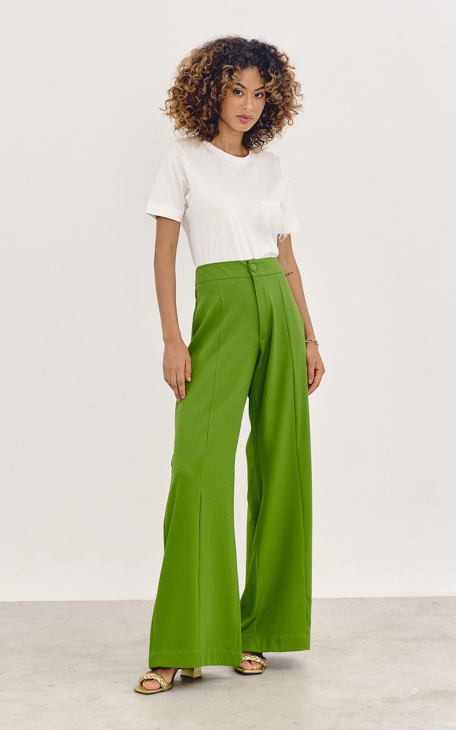 Pantalona Bolso Nervuras Verde Grama