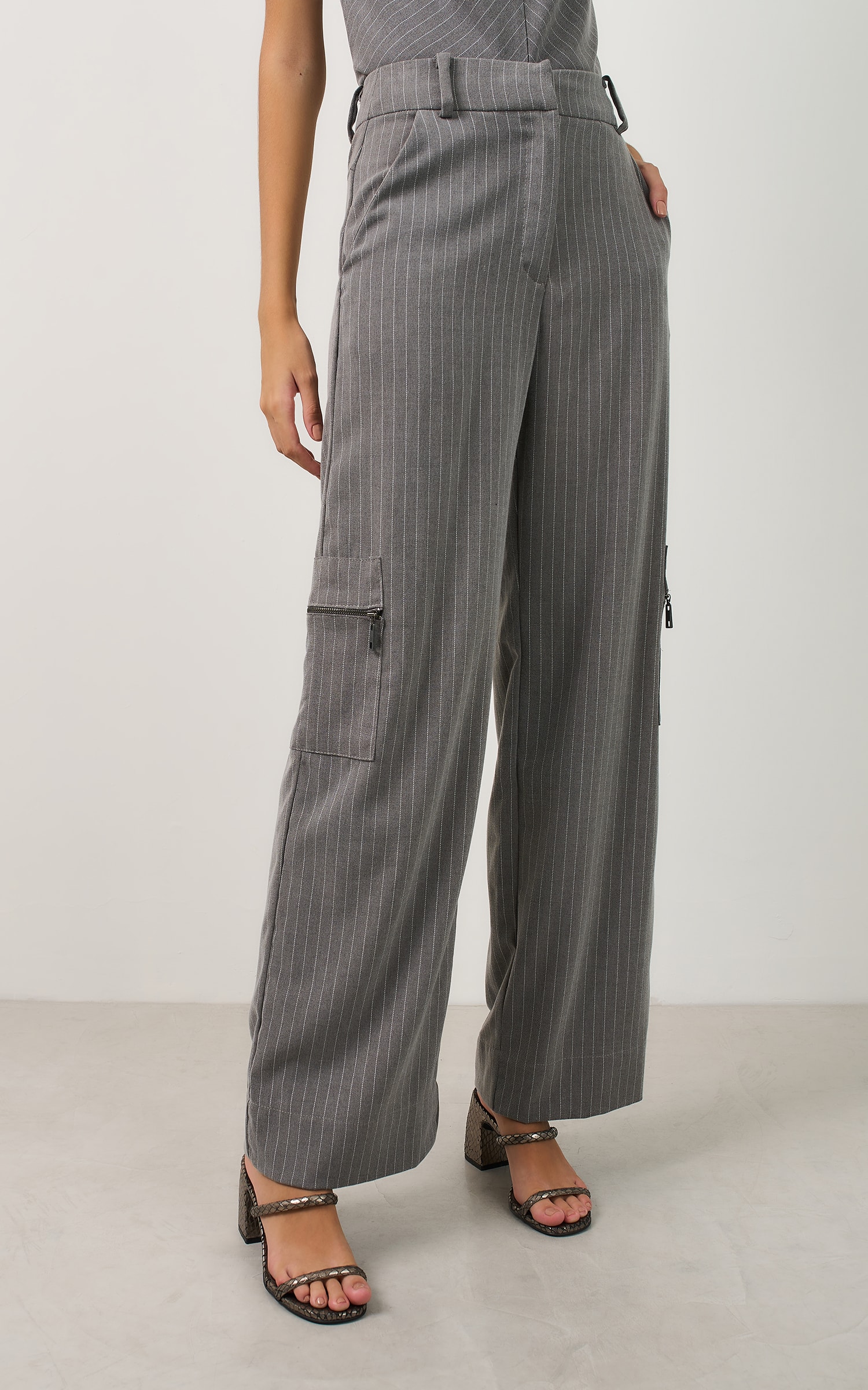 Pantalona Cargo Artico Cinza
