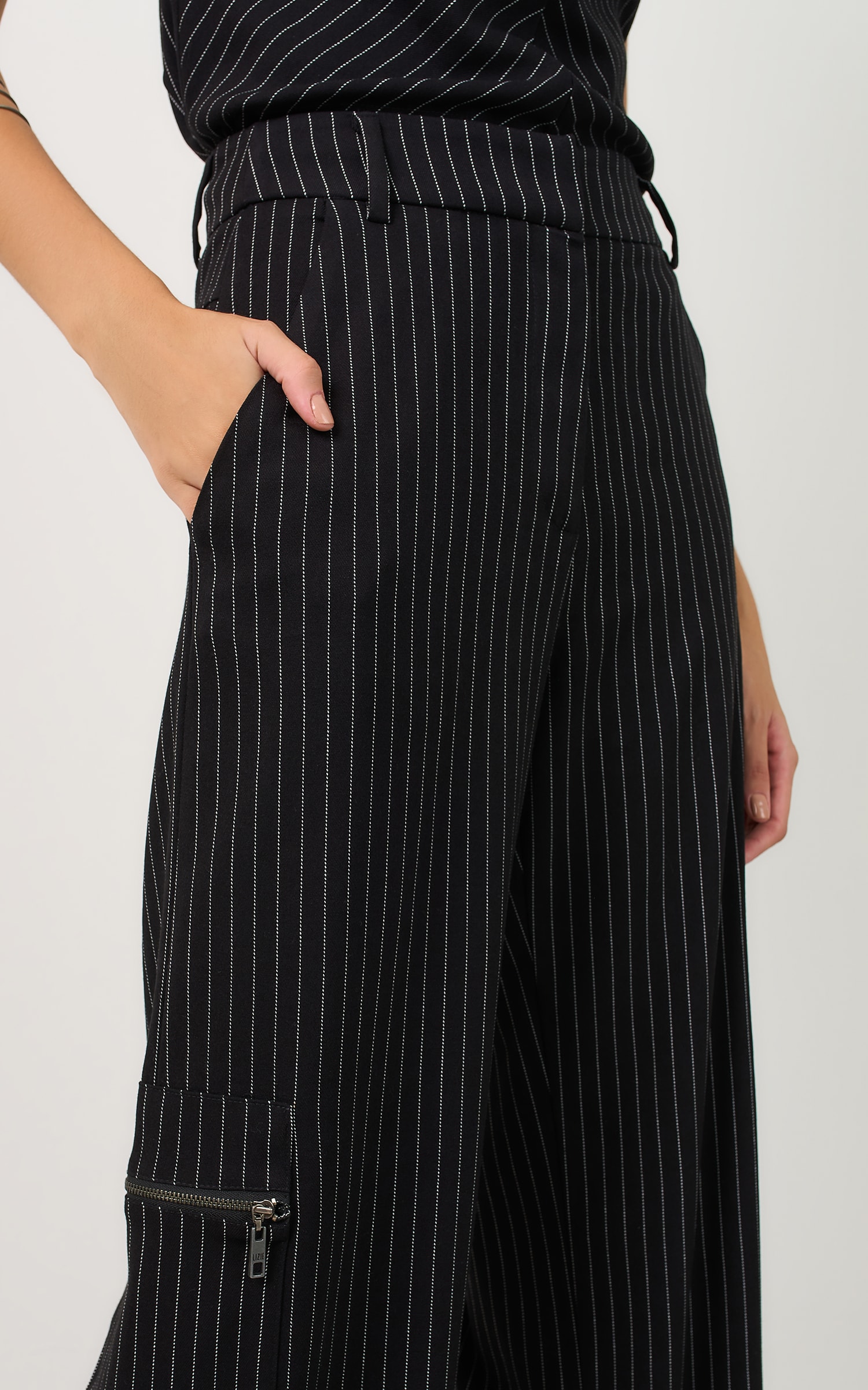 Pantalona Cargo Artico Preto