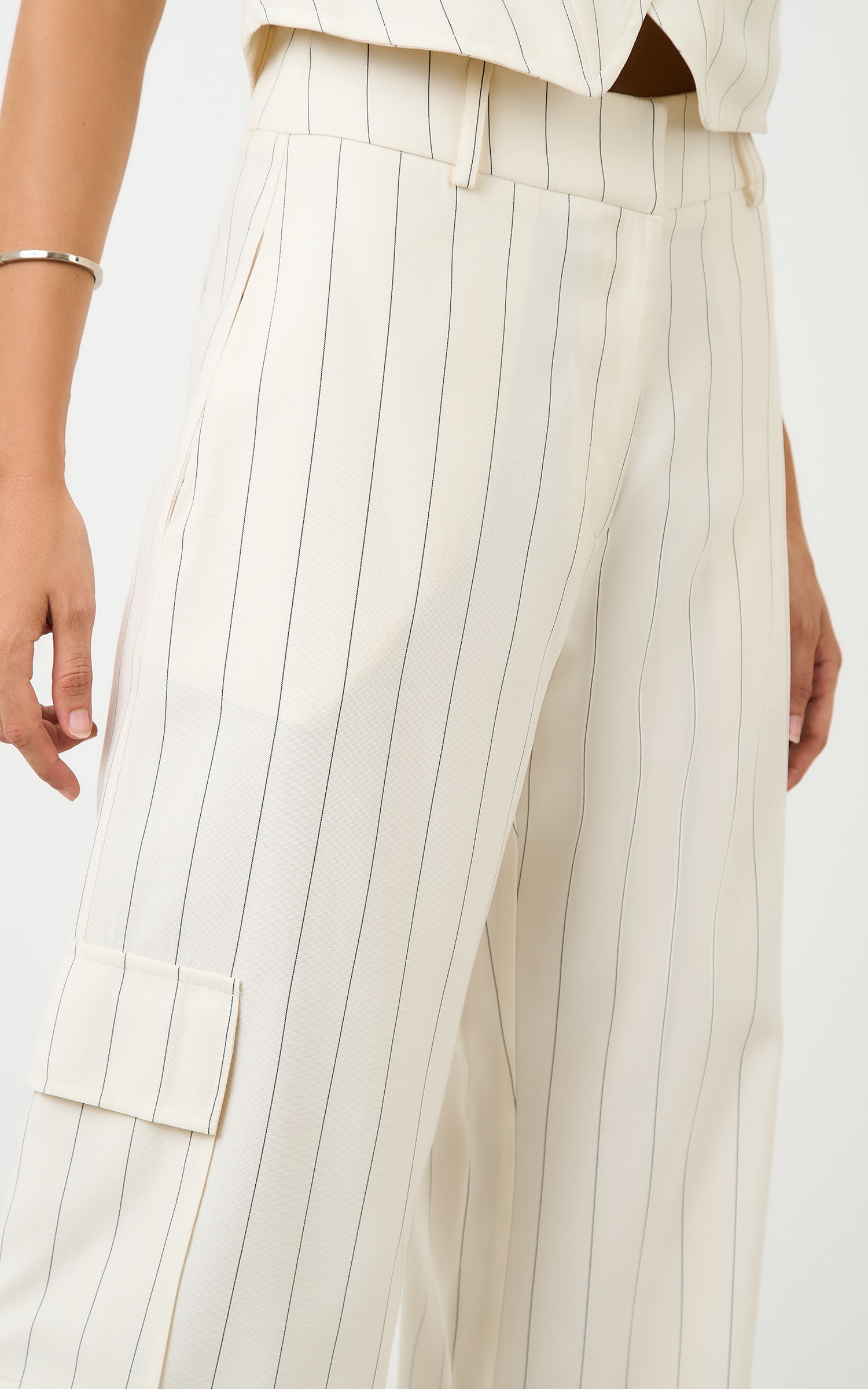 Pantalona Cargo New Risca Off White