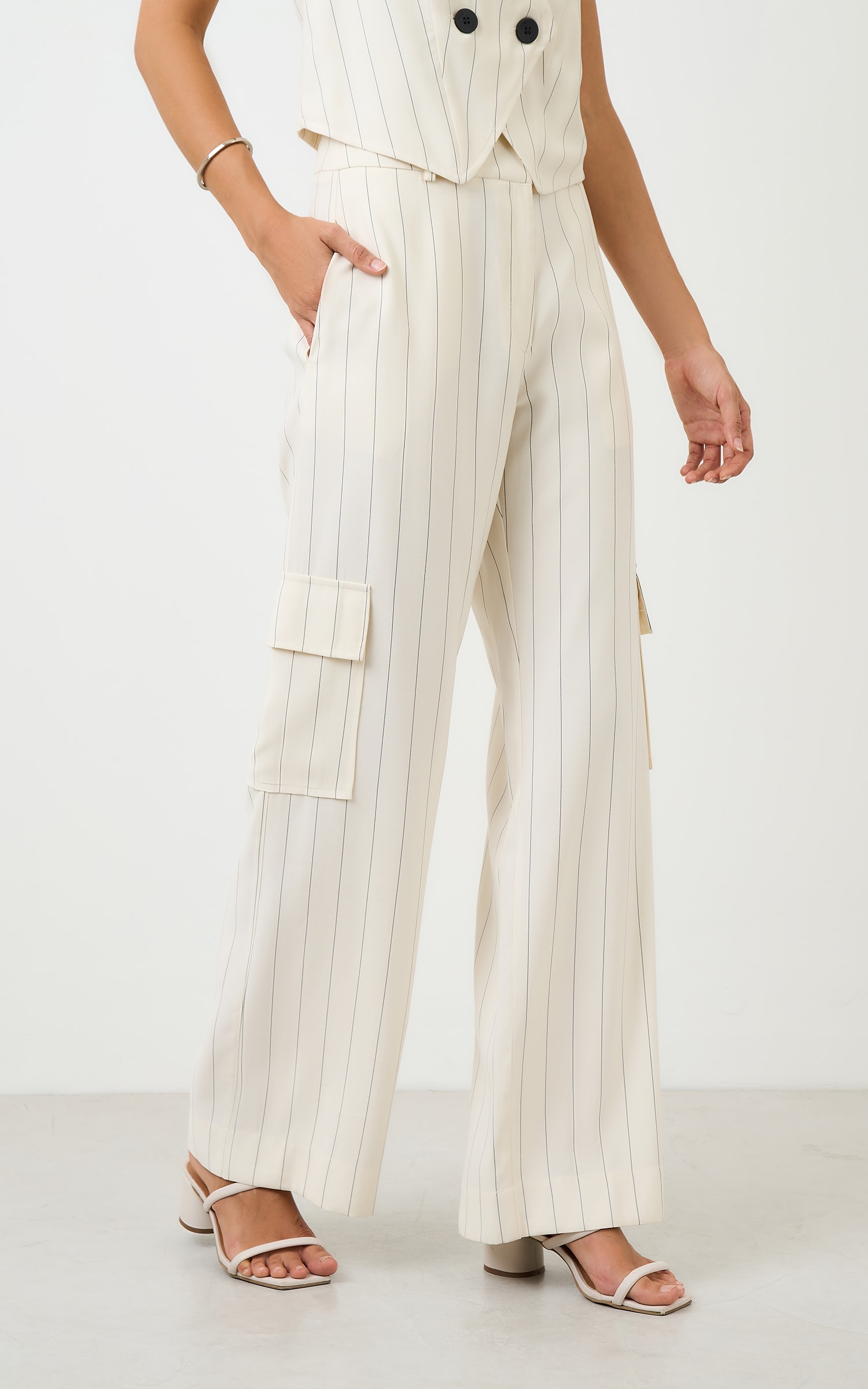 Pantalona Cargo New Risca Off White