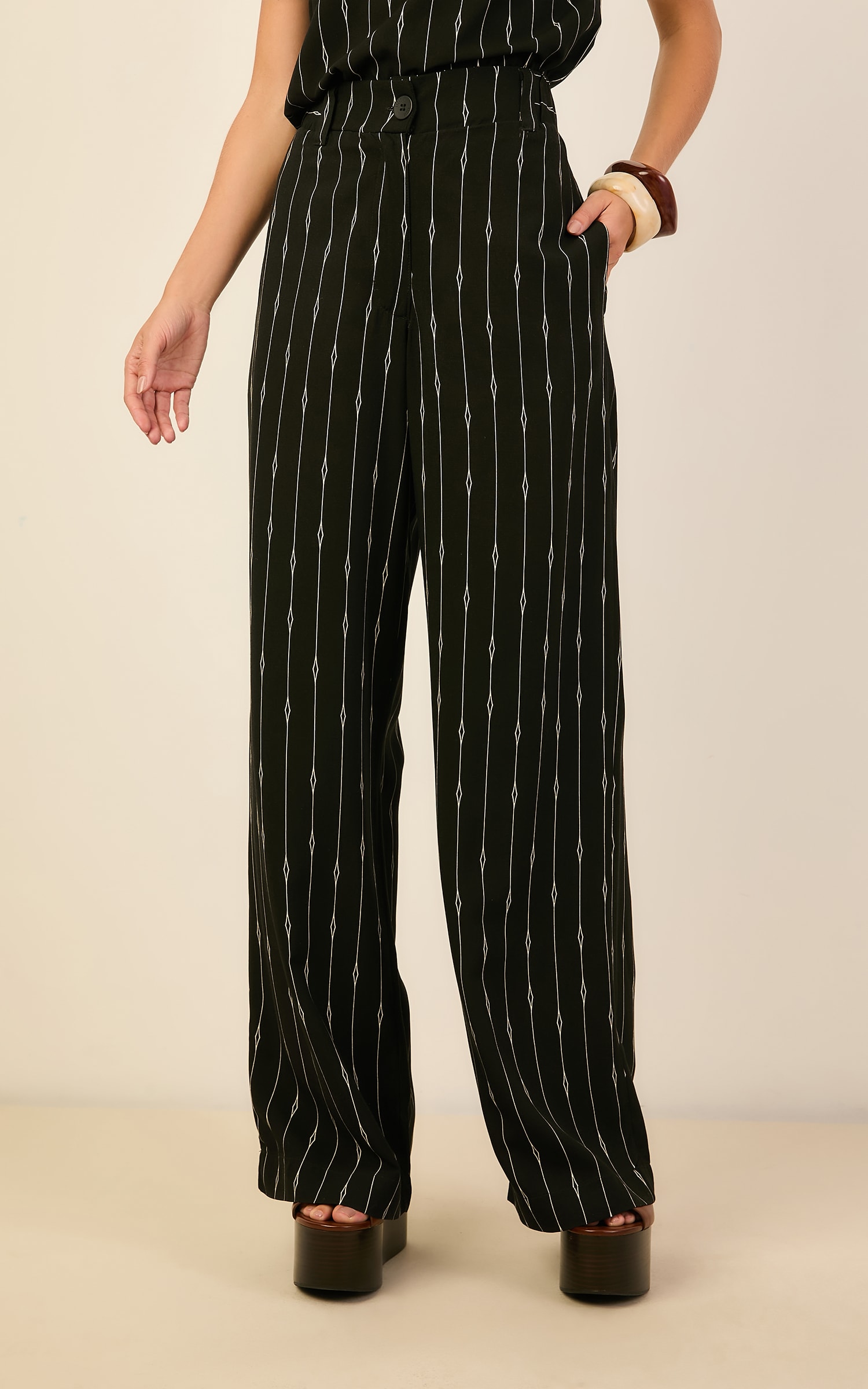 Pantalona Detalhe Cos Tela Preto