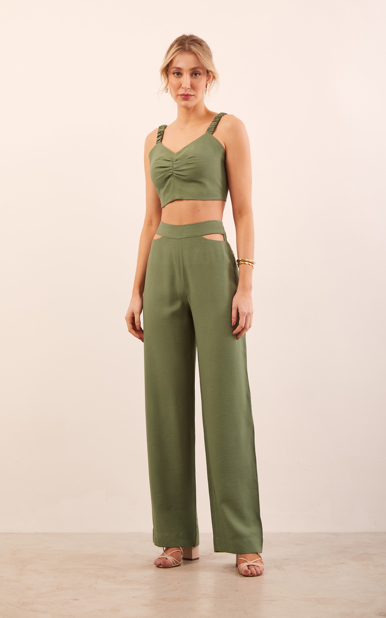 Pantalona Detalhe Vazado Moove Verde Militar