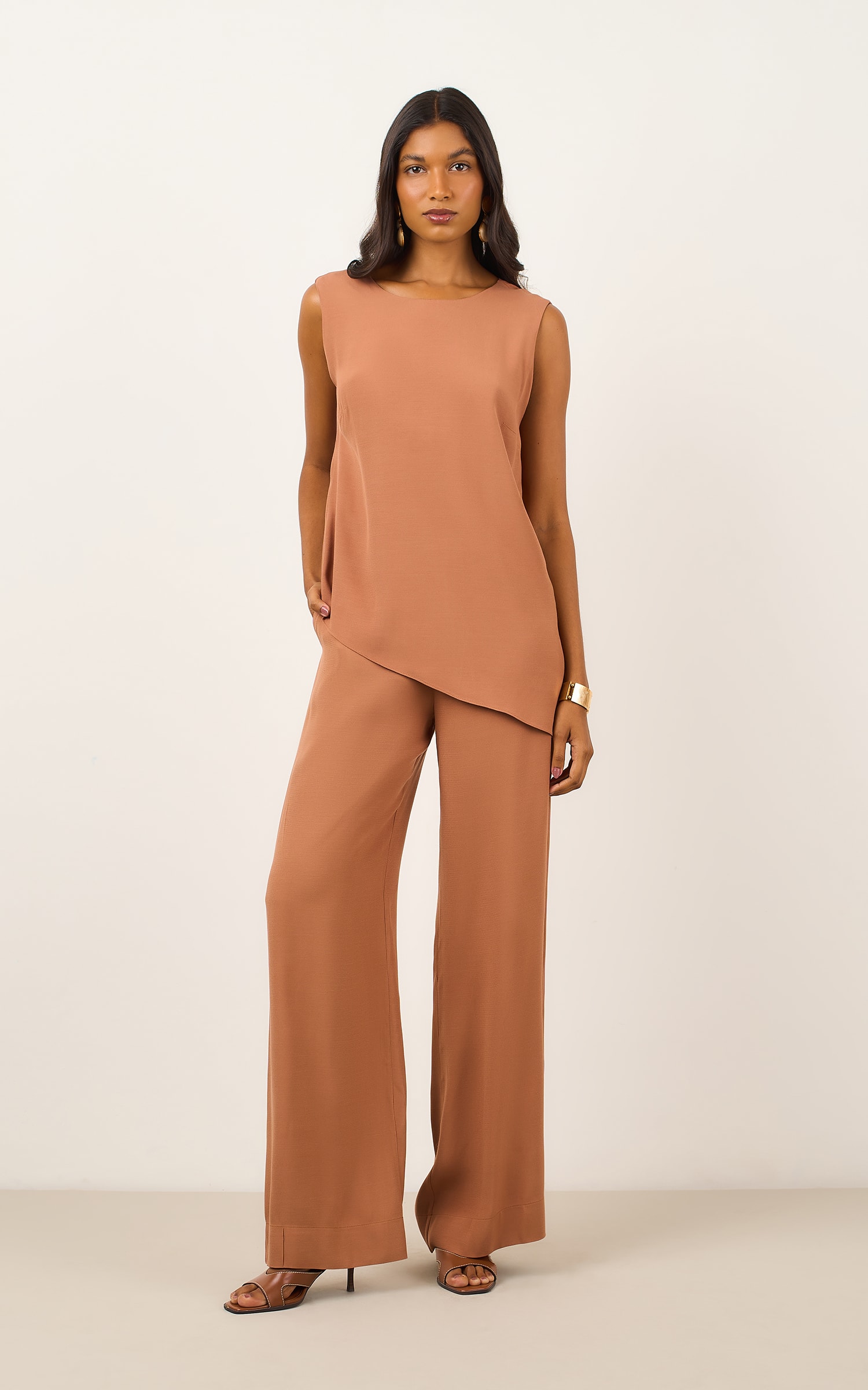 Pantalona Modern Amendoa