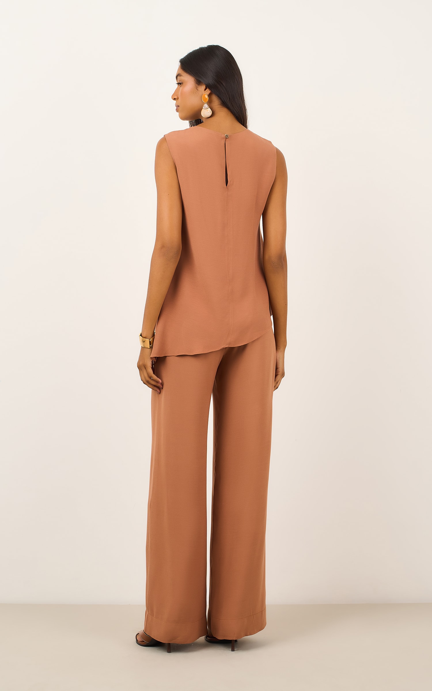 Pantalona Modern Amendoa