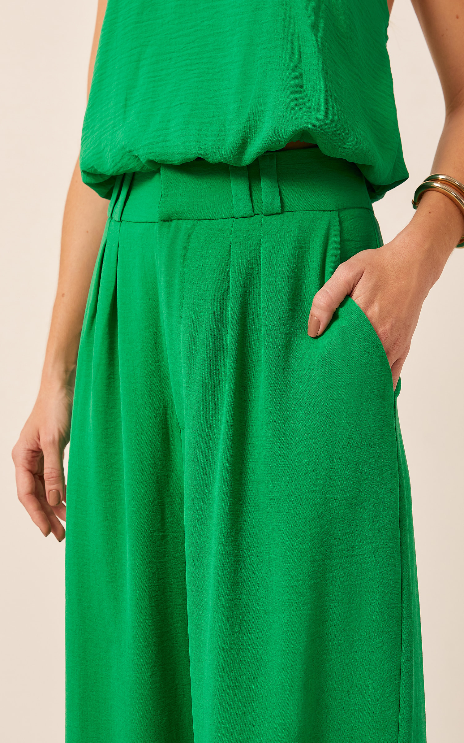 Pantalona Pregas Verde Bandeira