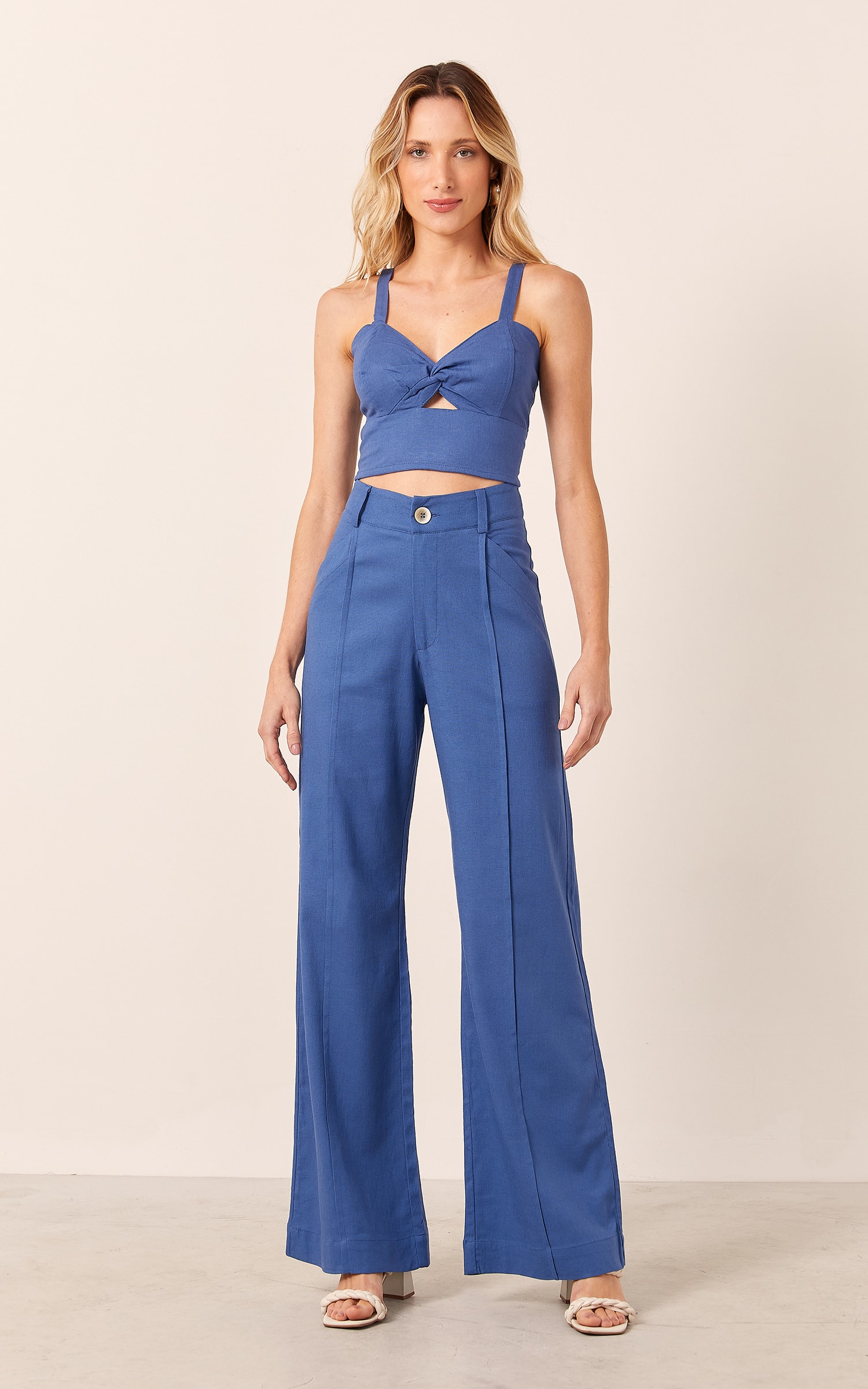 Pantalona Raízes Detalhe Vivo Azul