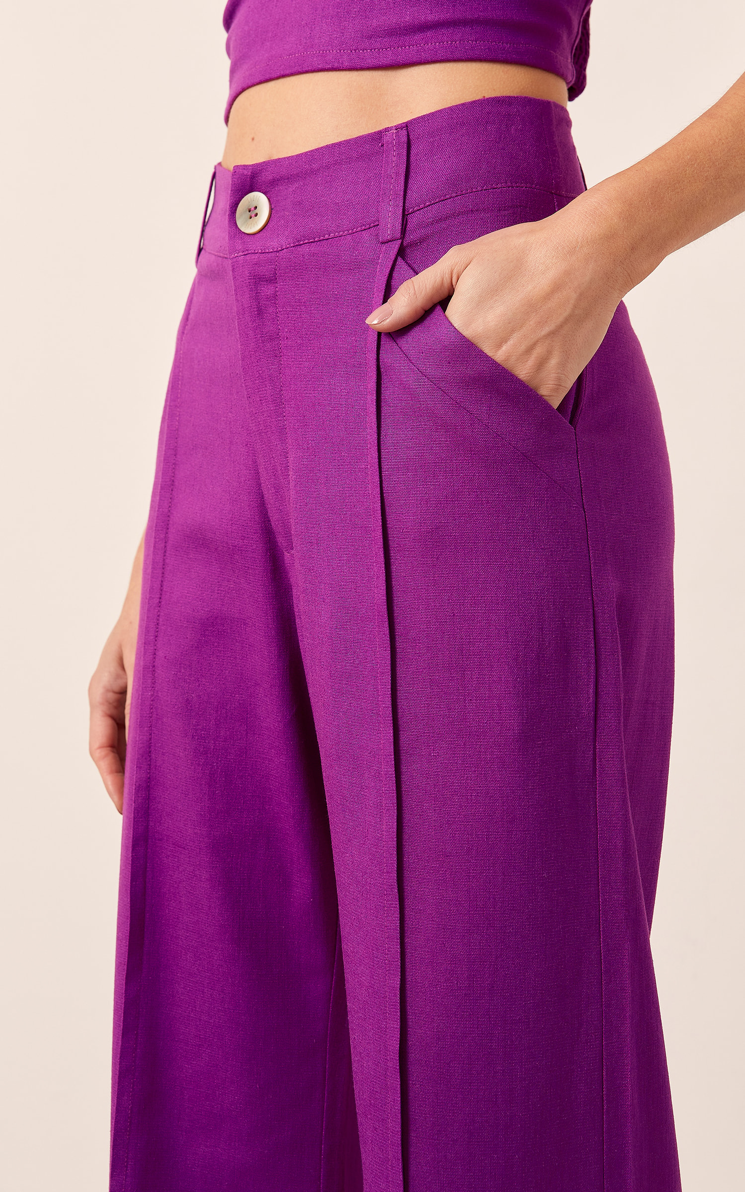 Pantalona Raízes Detalhe Vivo Roxo