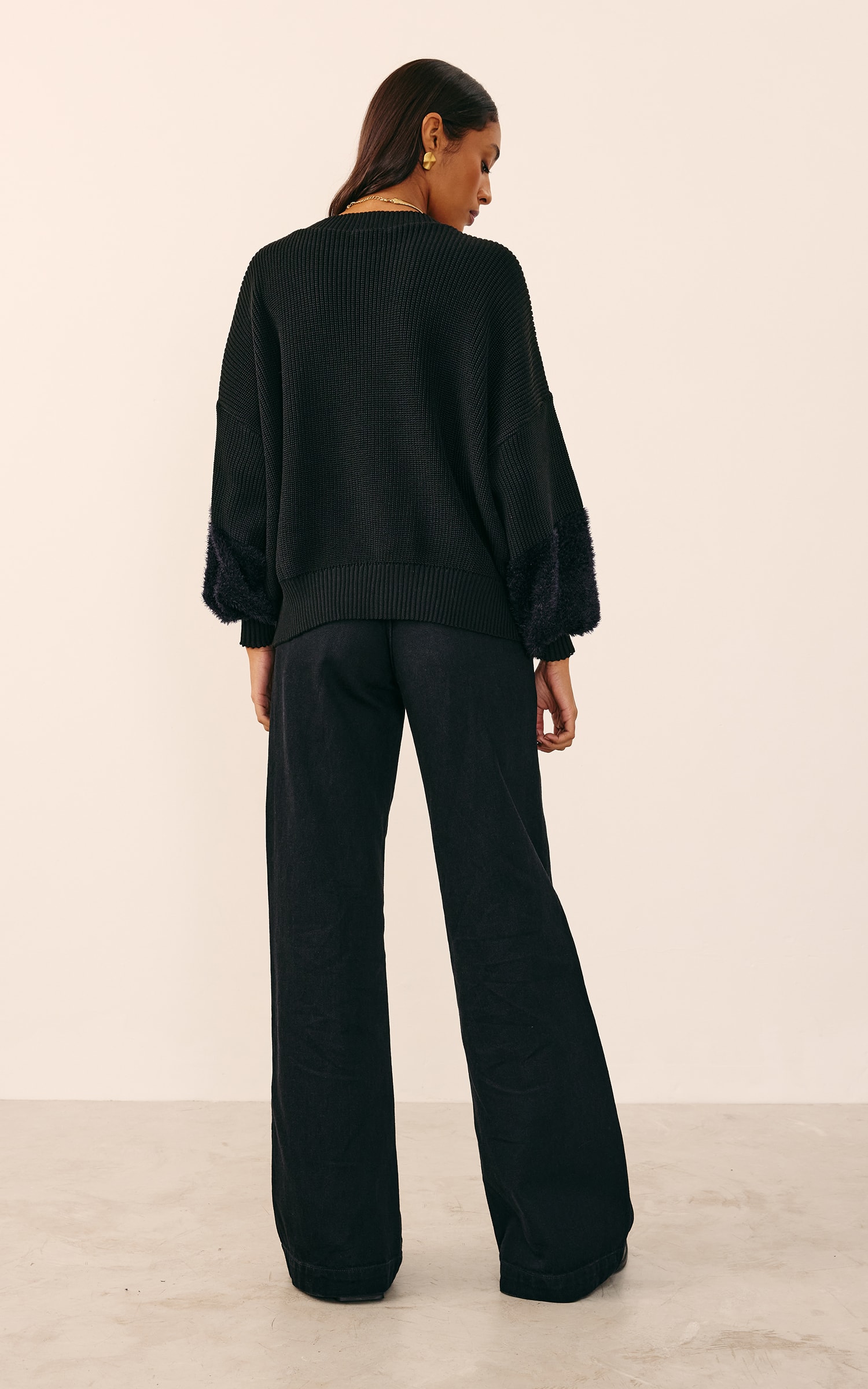 Pull Tricot Manga Detalhe Pelo Preto