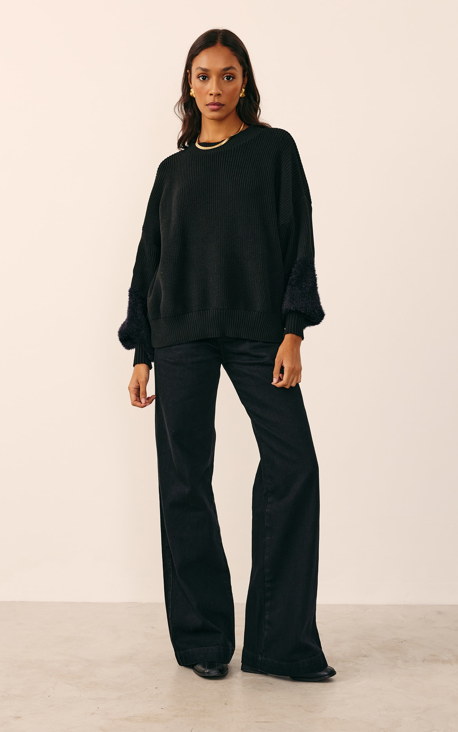 Pull Tricot Manga Detalhe Pelo Preto
