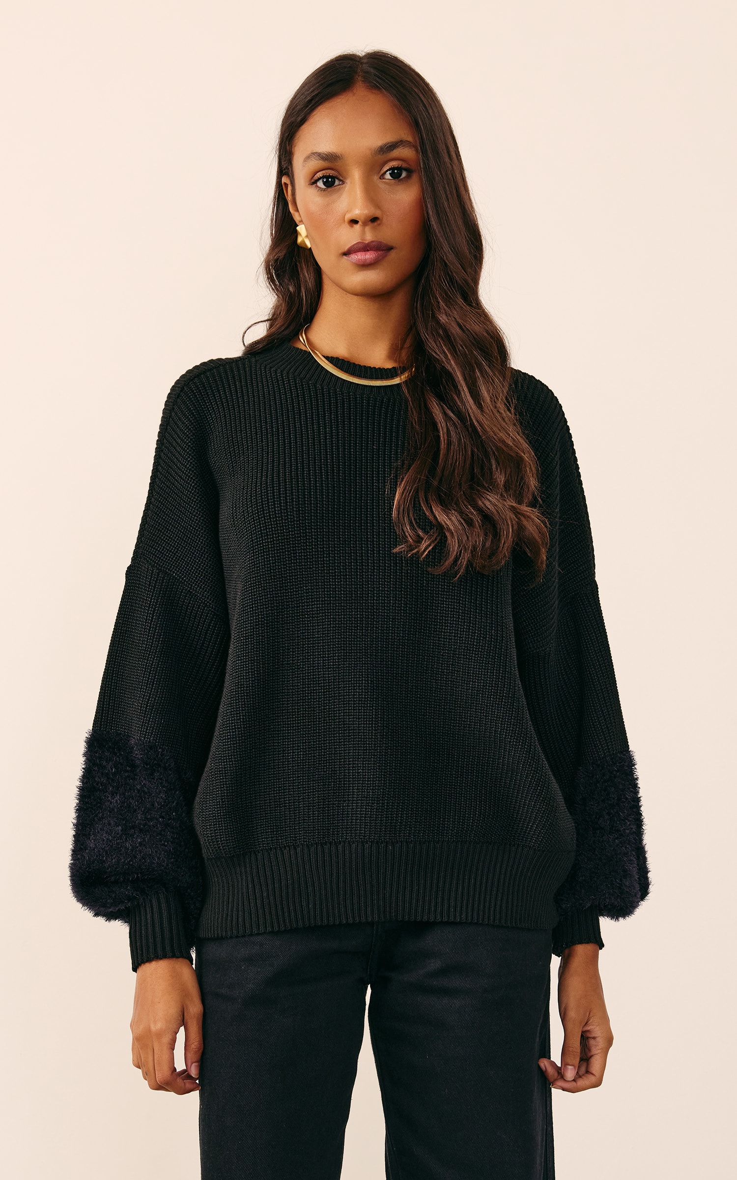 Pull Tricot Manga Detalhe Pelo Preto