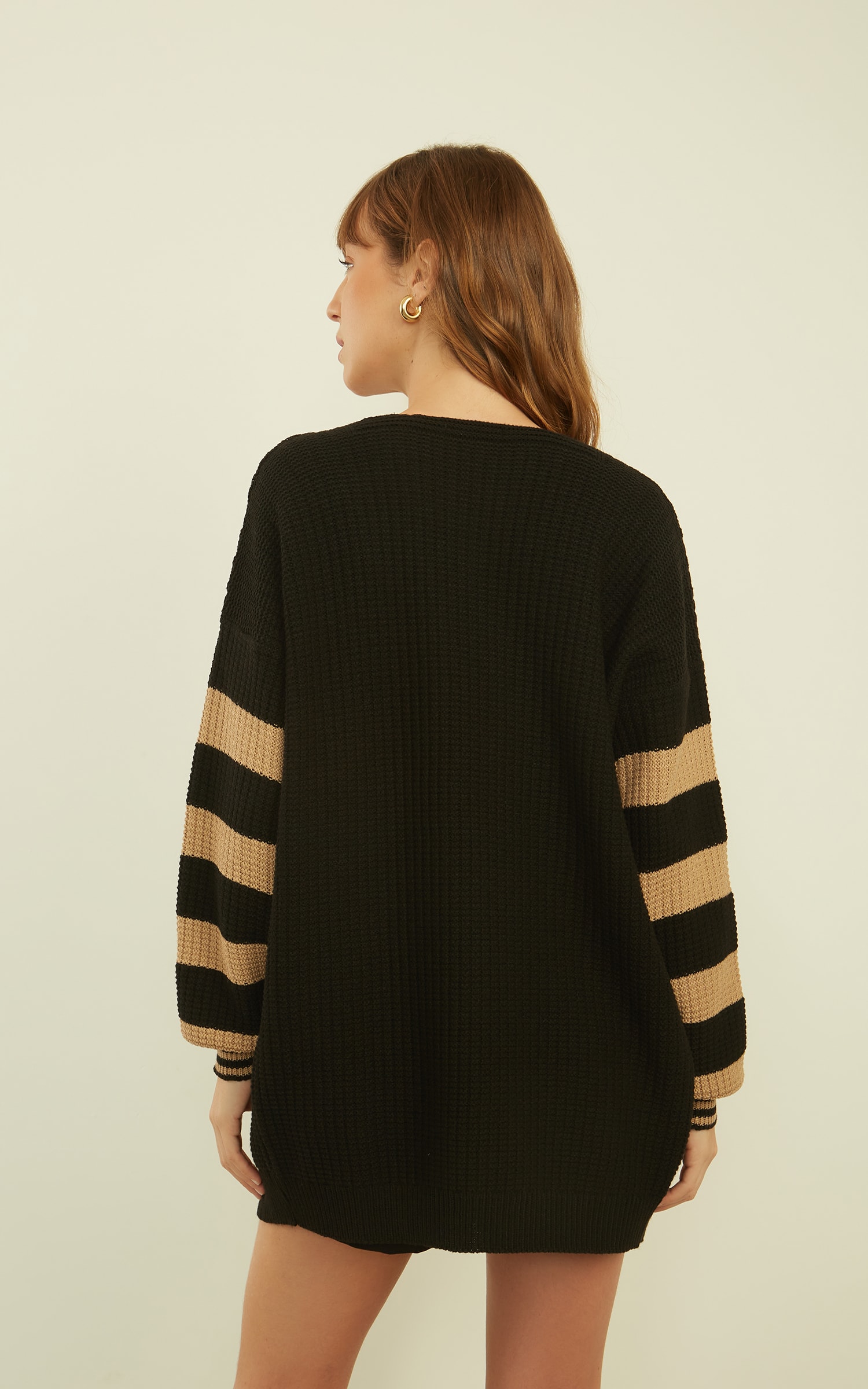 Pull Tricot Manga Preto e Areia