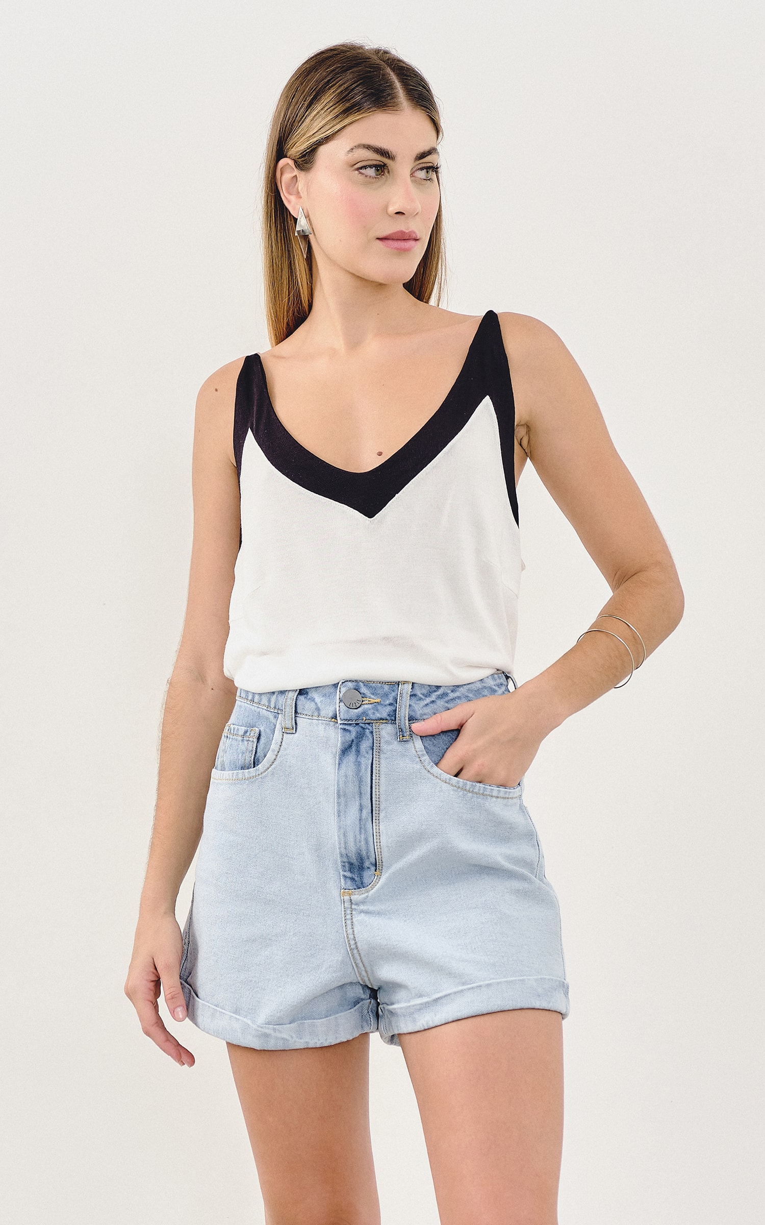Regata Chevron Malha Branco/Preto