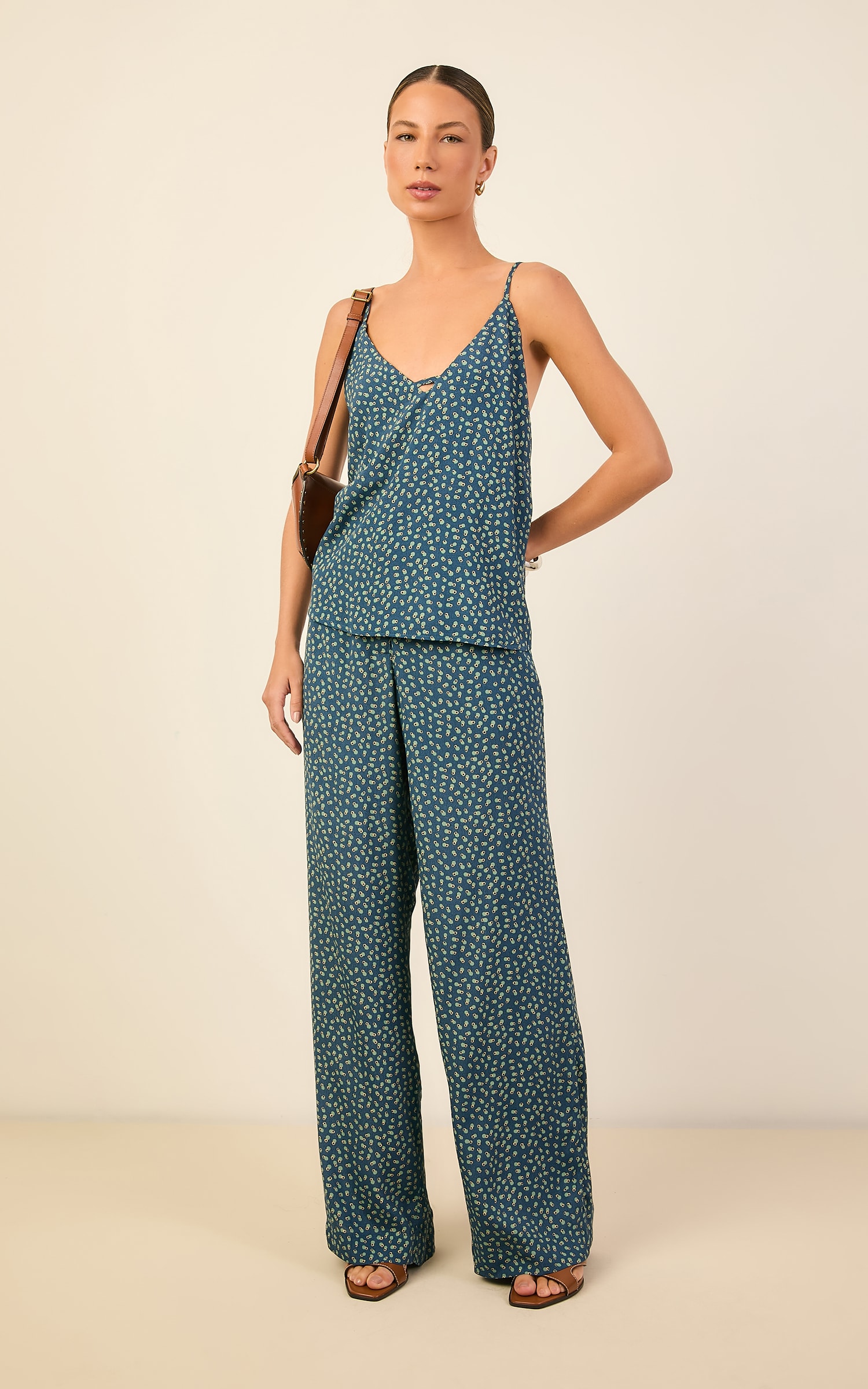 Regata Gravura Decote Azul Denim
