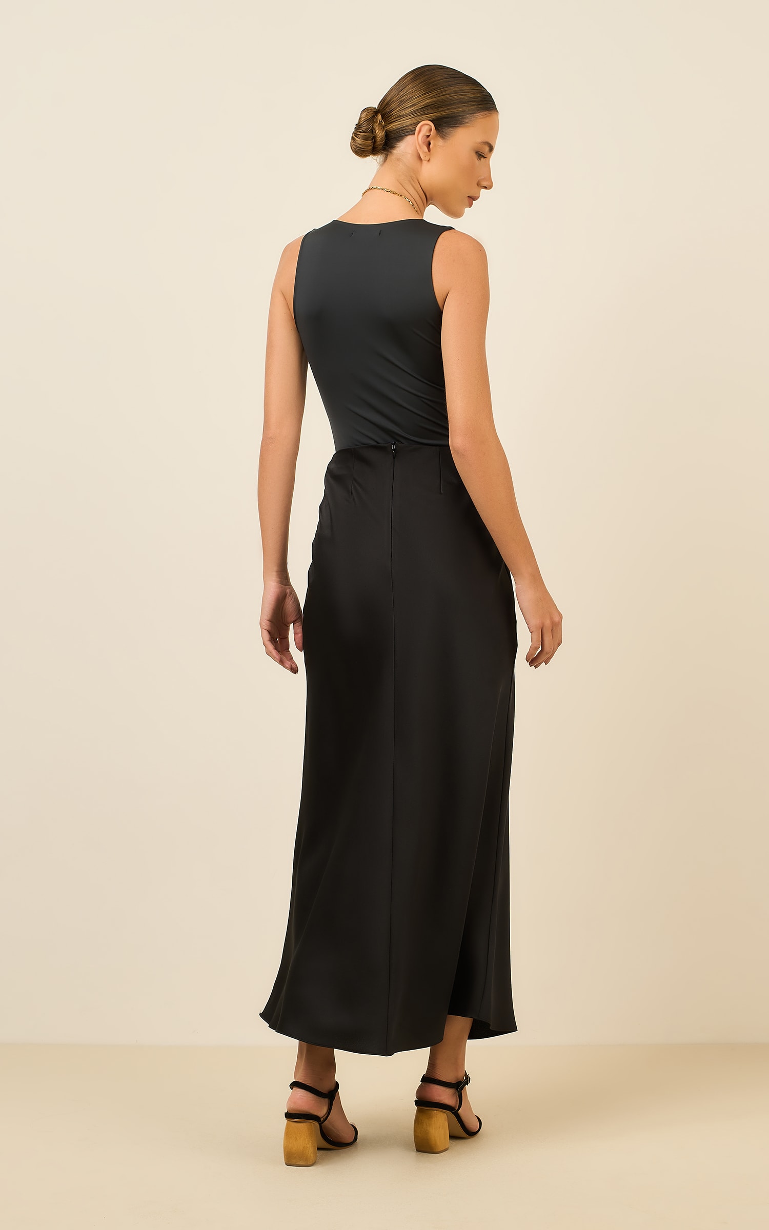 Saia Cropped Creative Preto