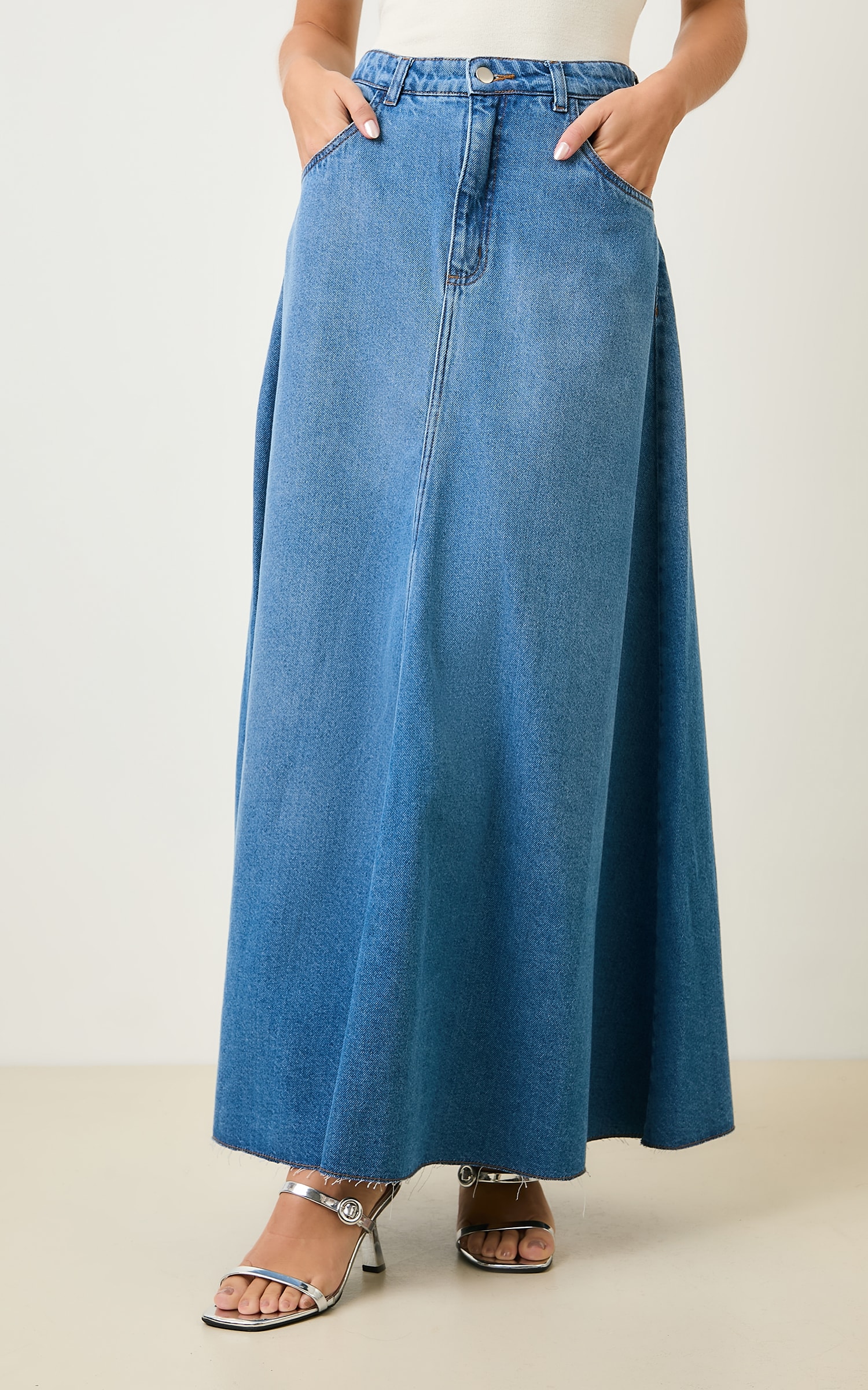 Saia Jeans Longa Evase Jeans Medio