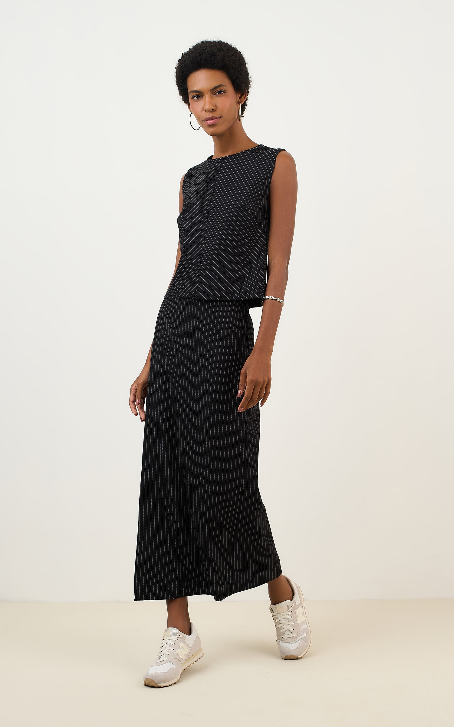 Saia Midi Artico Preto