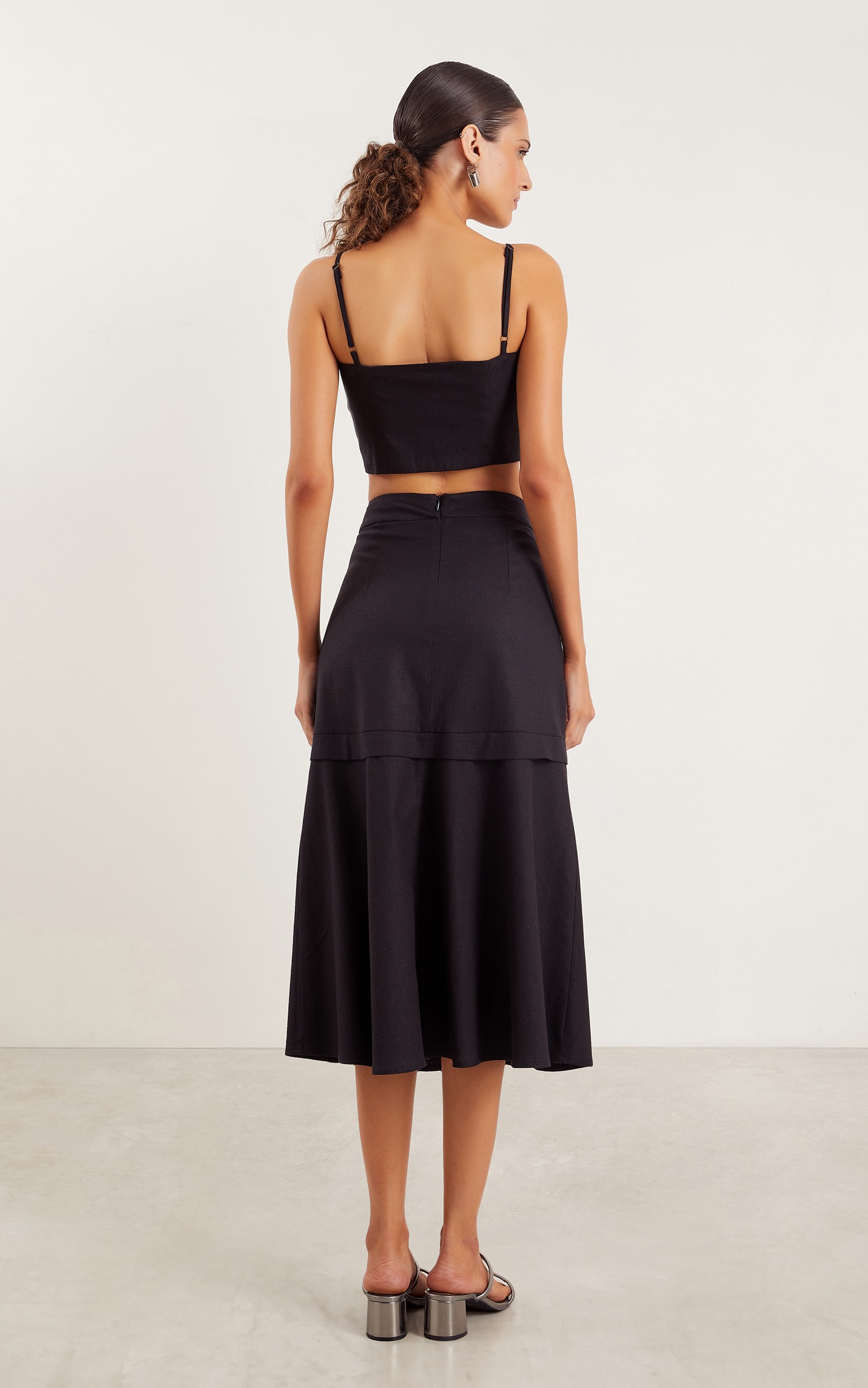 Saia Midi Linho Camada Preto