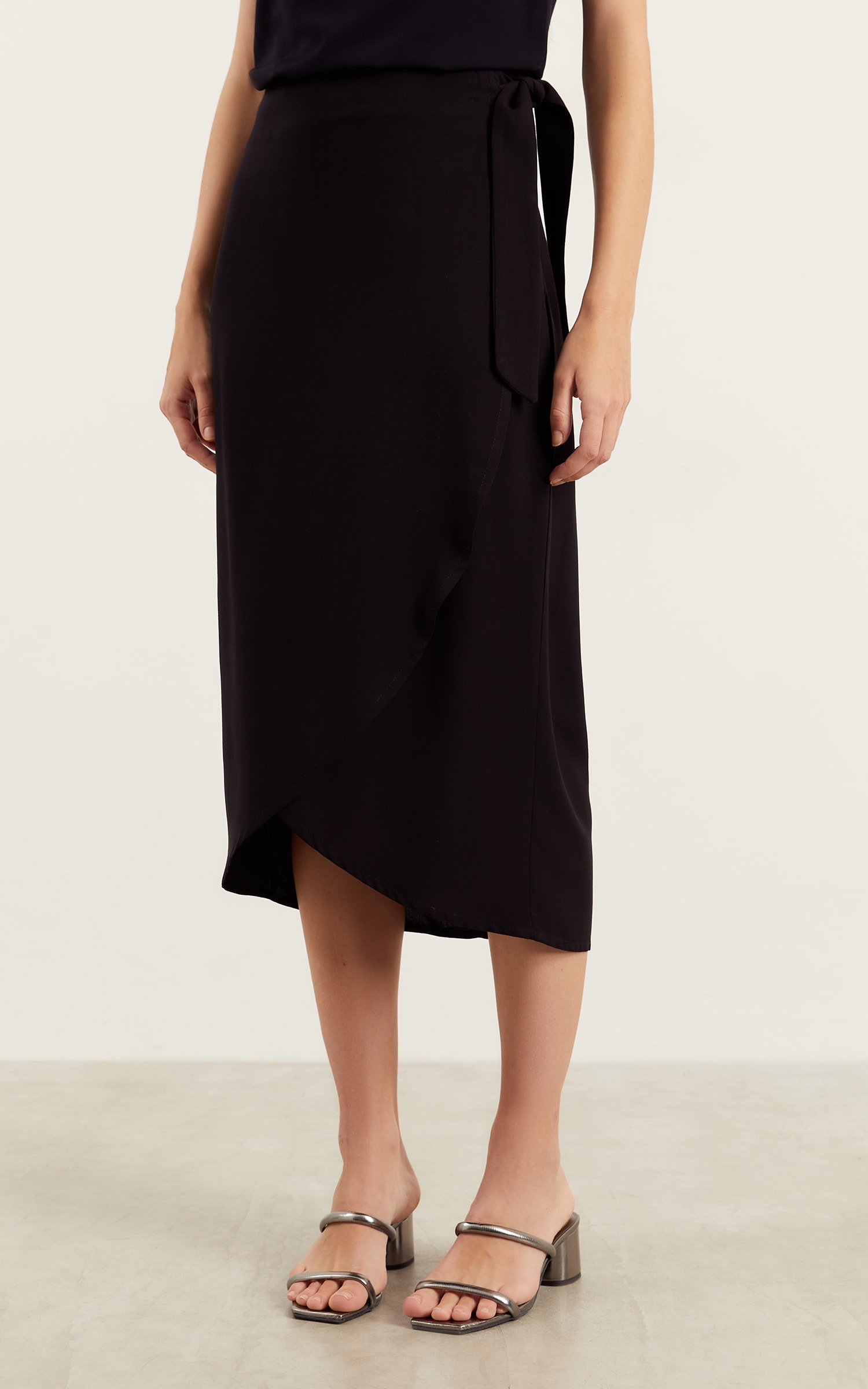 Saia Pareô Basic Preto