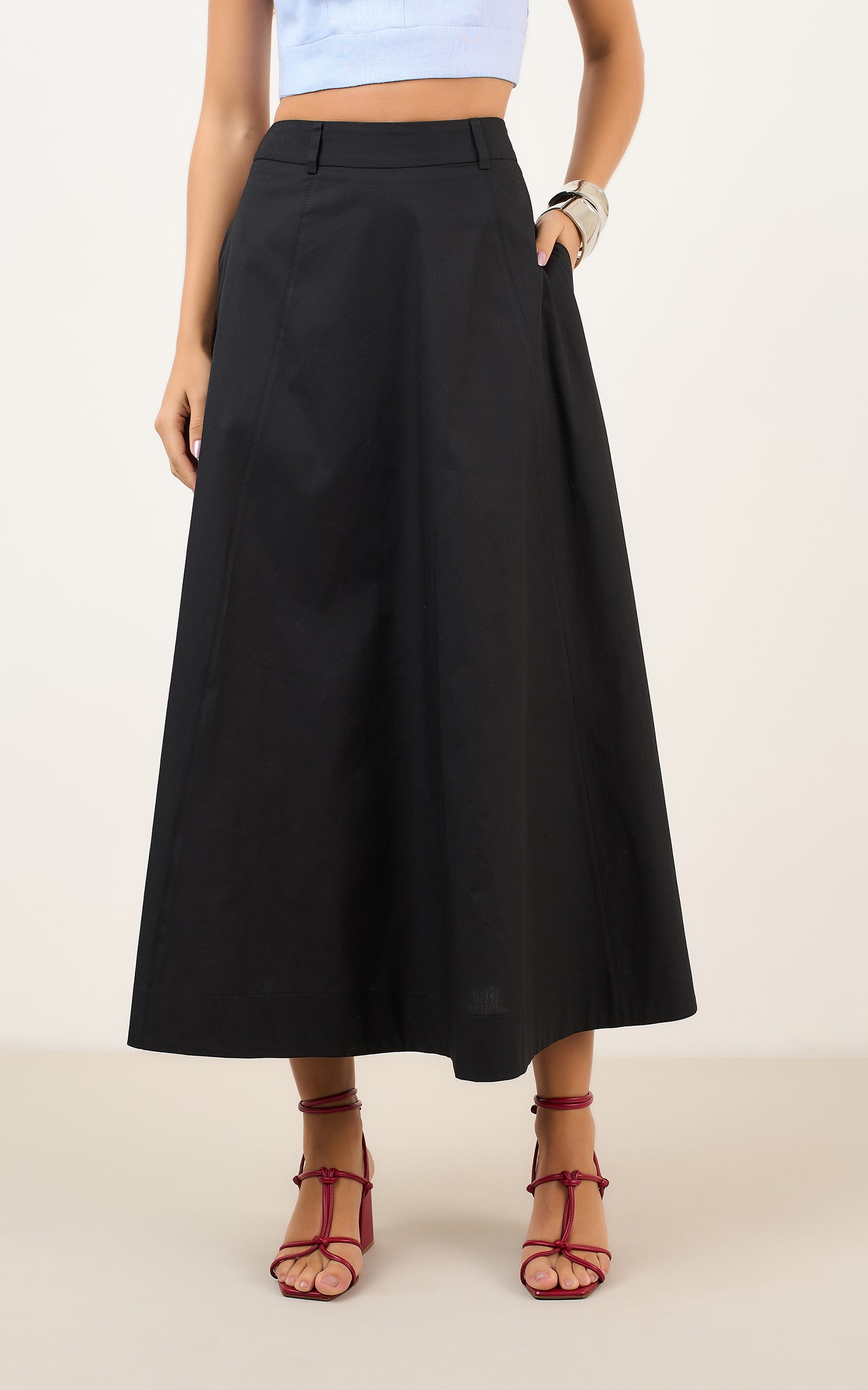 Saia Recortes Dinky Preto