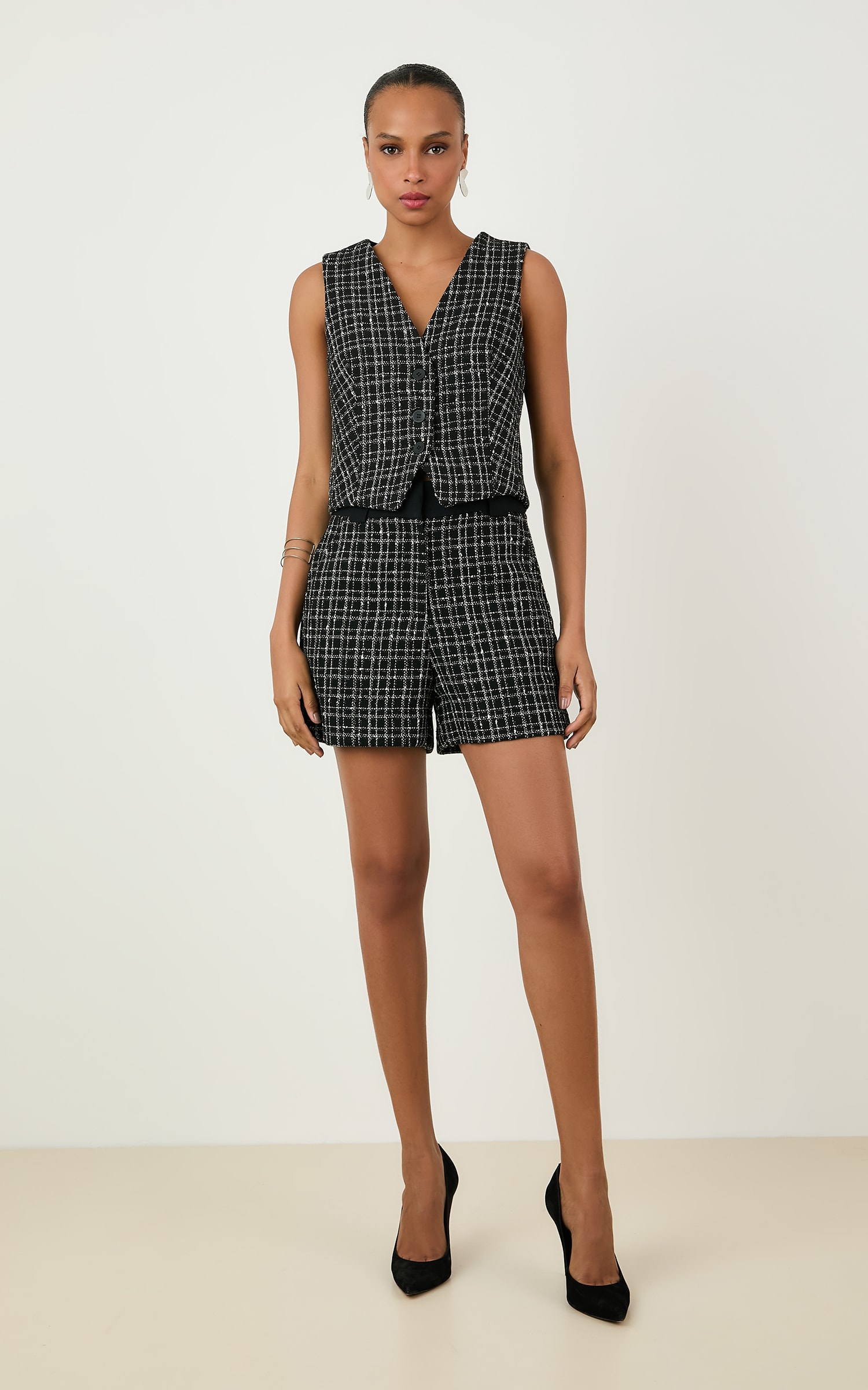 Short Alfaiataria Florenca Preto