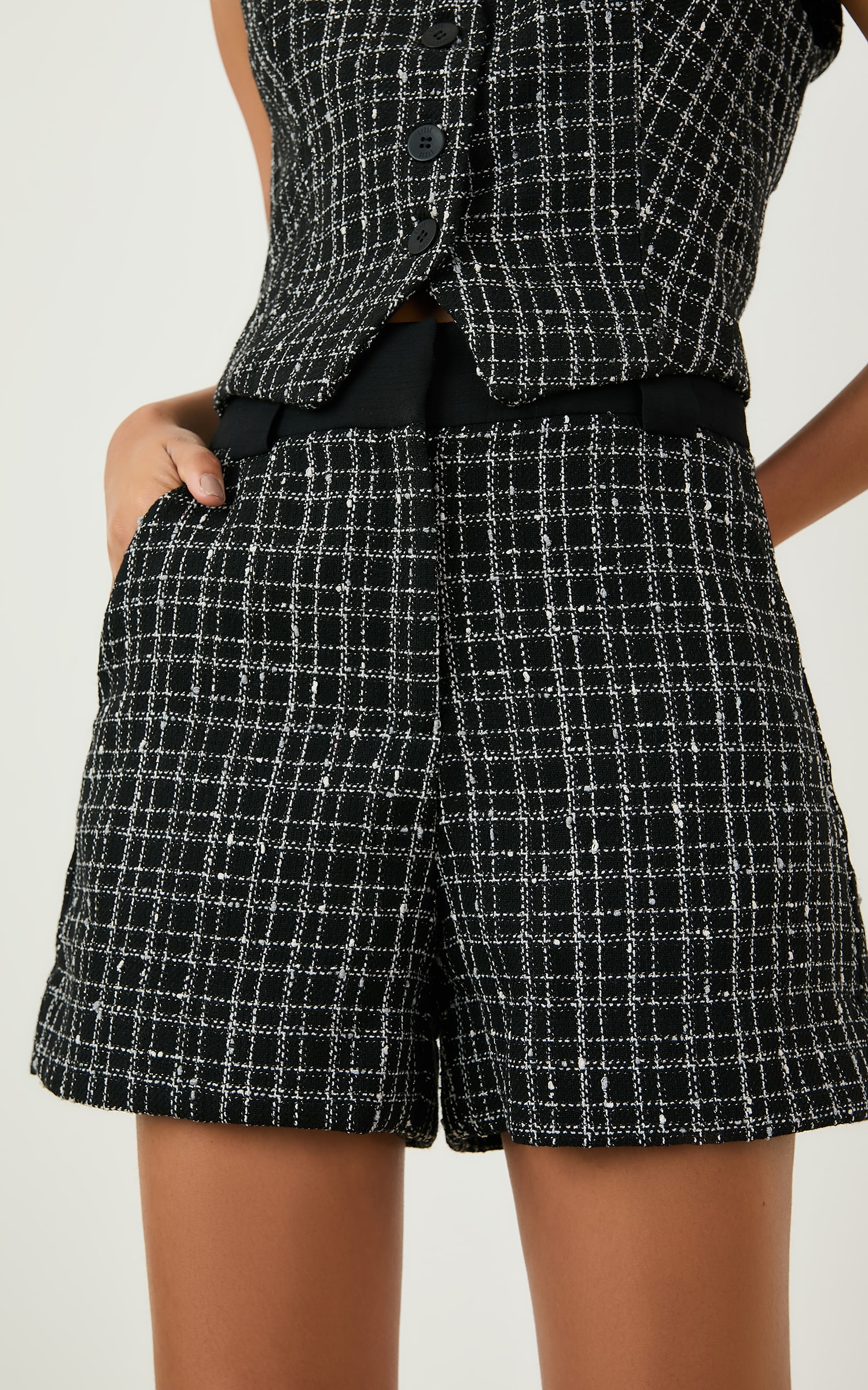 Short Alfaiataria Florenca Preto