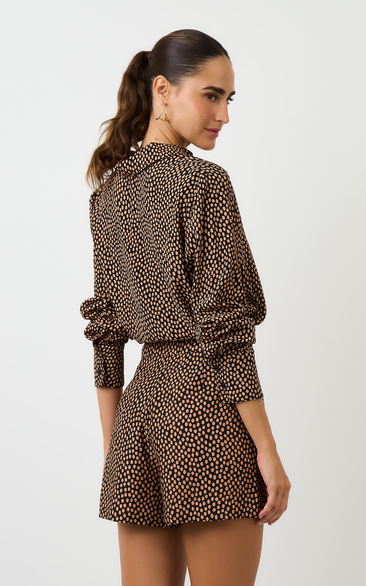 Short Alfaiataria Toffee Preto