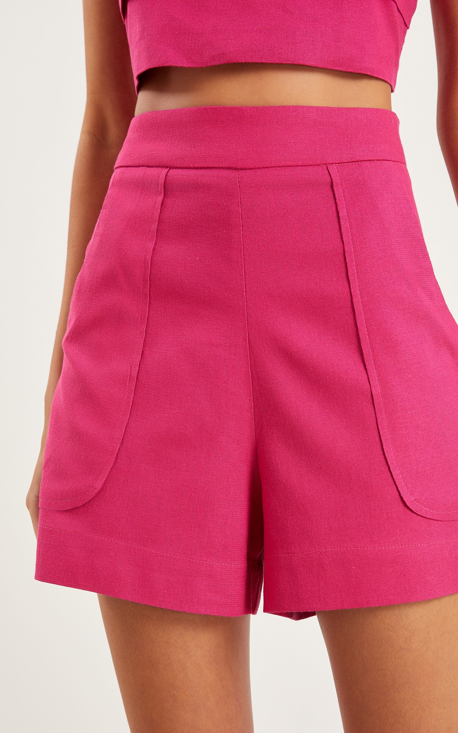Short Bolso Linho Fucsia