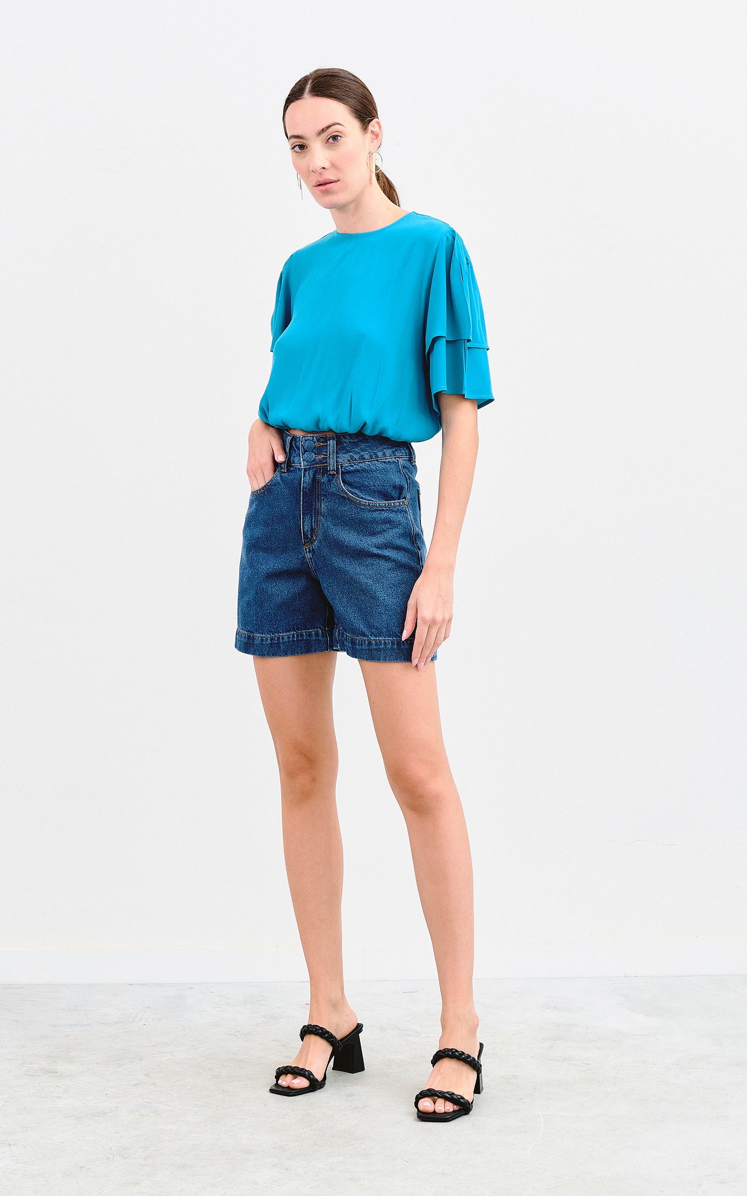 Short Botão Forrado Jeans
