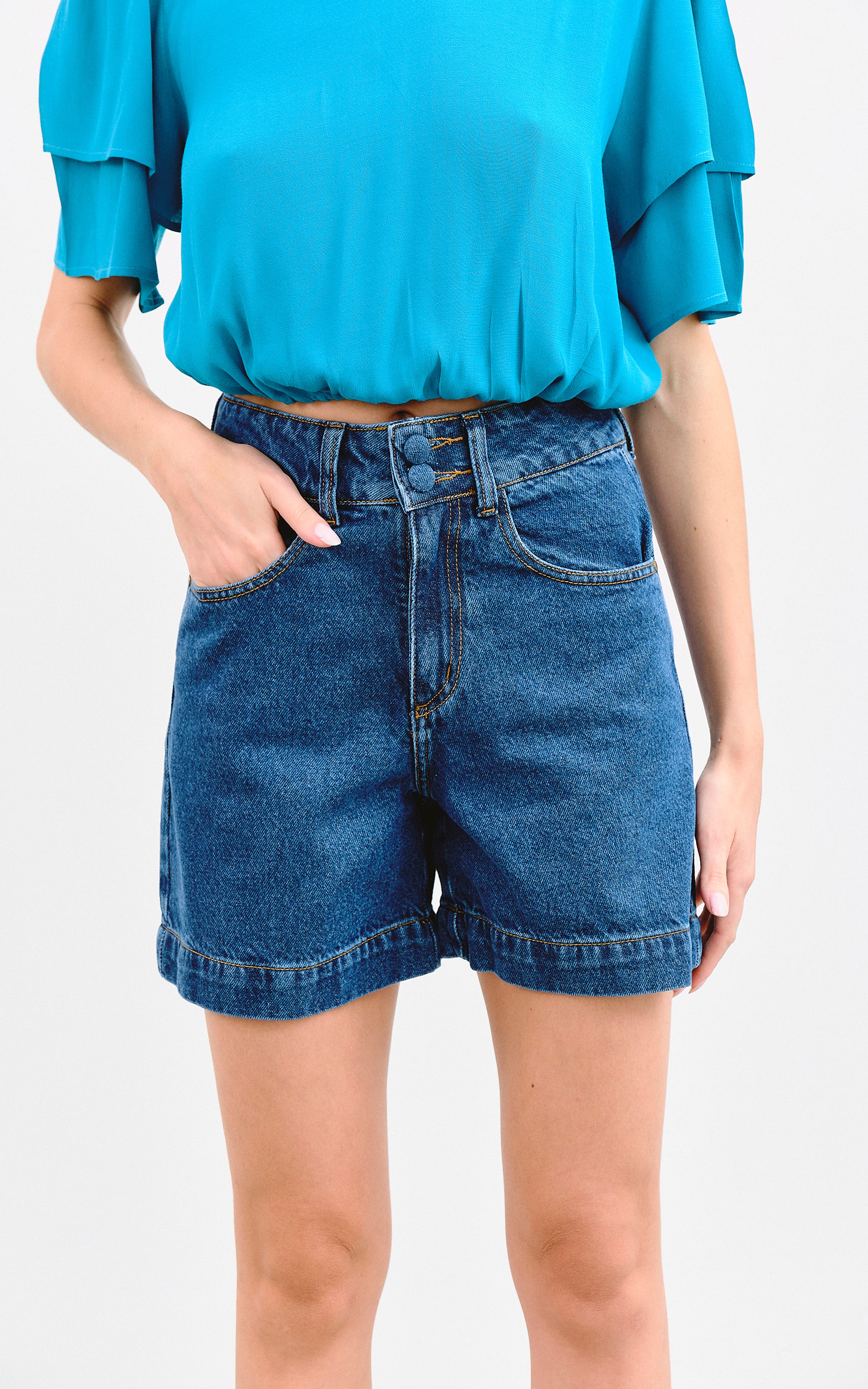 Short Botão Forrado Jeans
