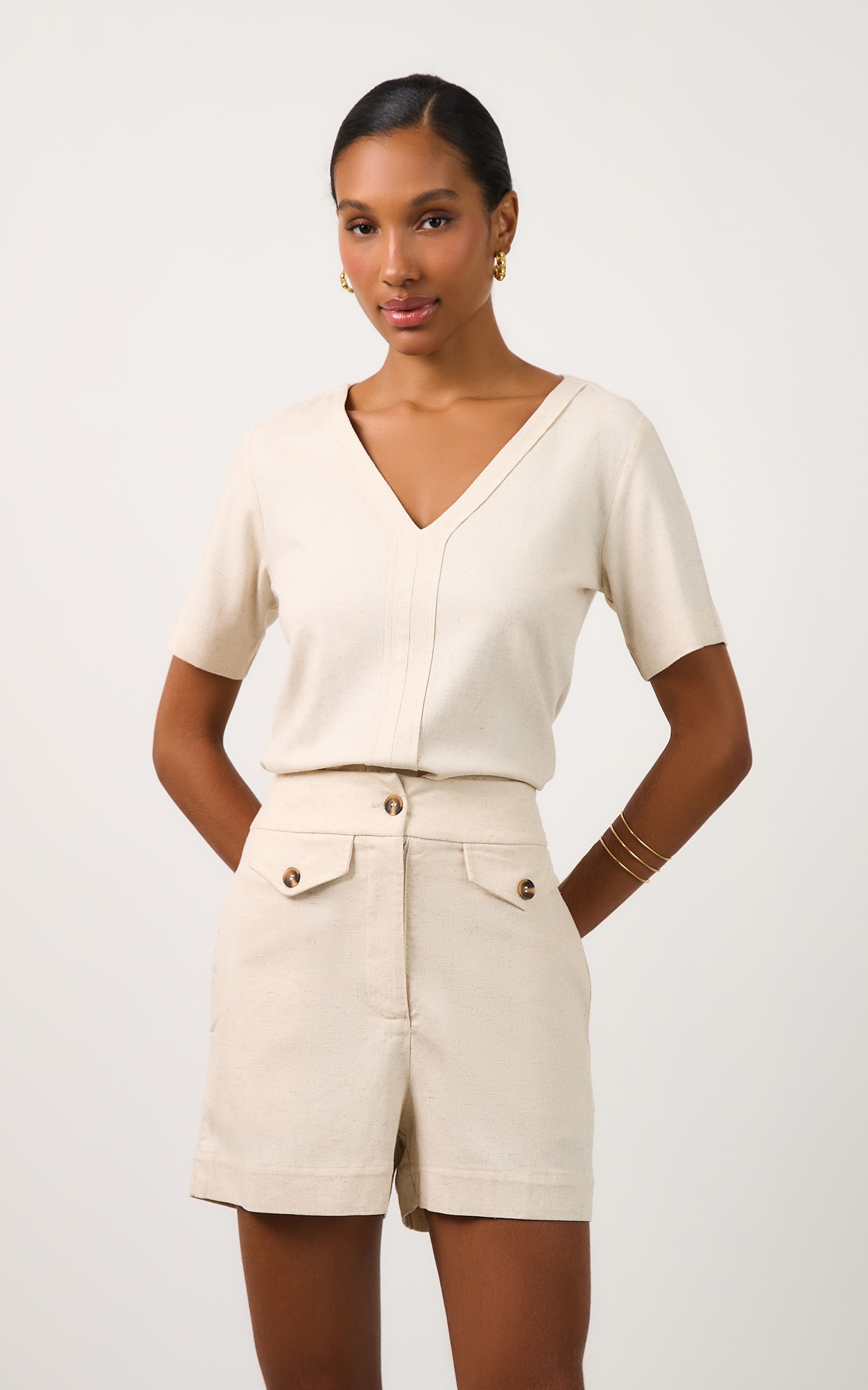 Short Botoes Orvalho Natural